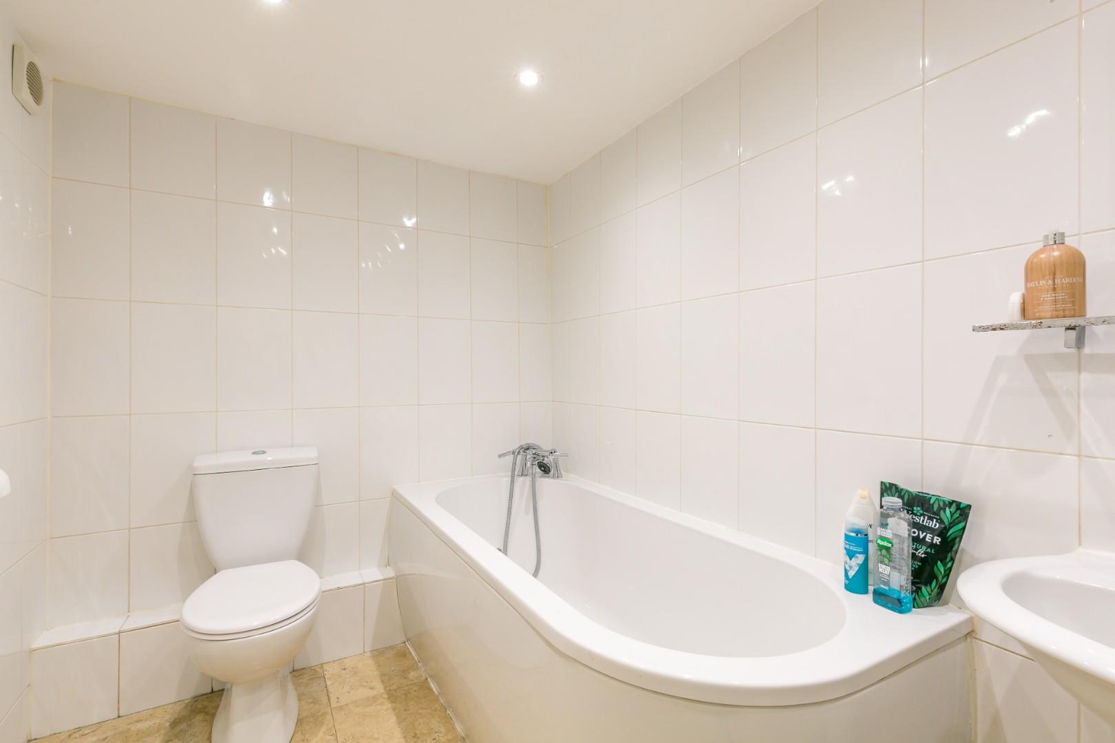 22 Addison Road 10.jpg