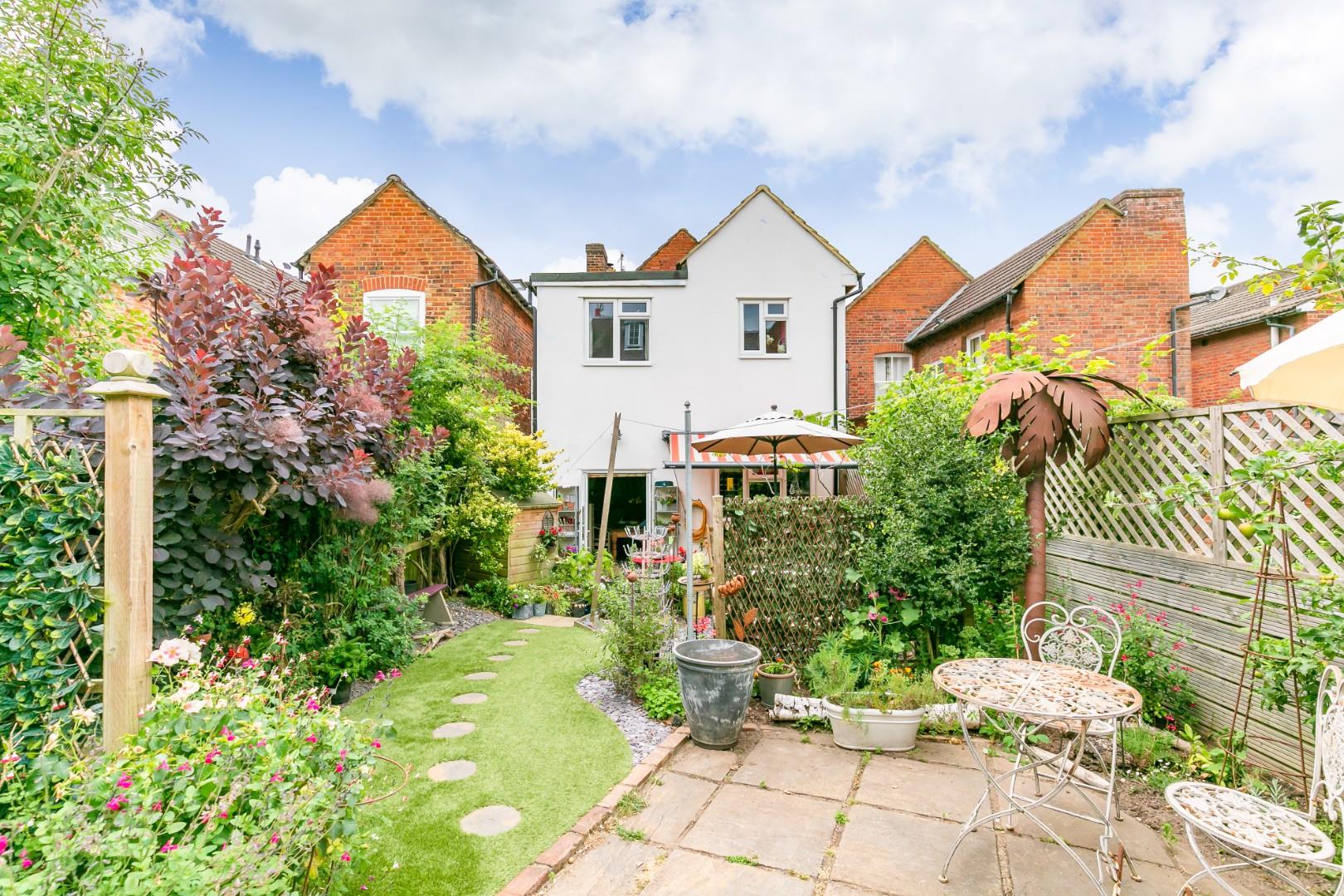 22_Sandfield_Terrace-16.jpg