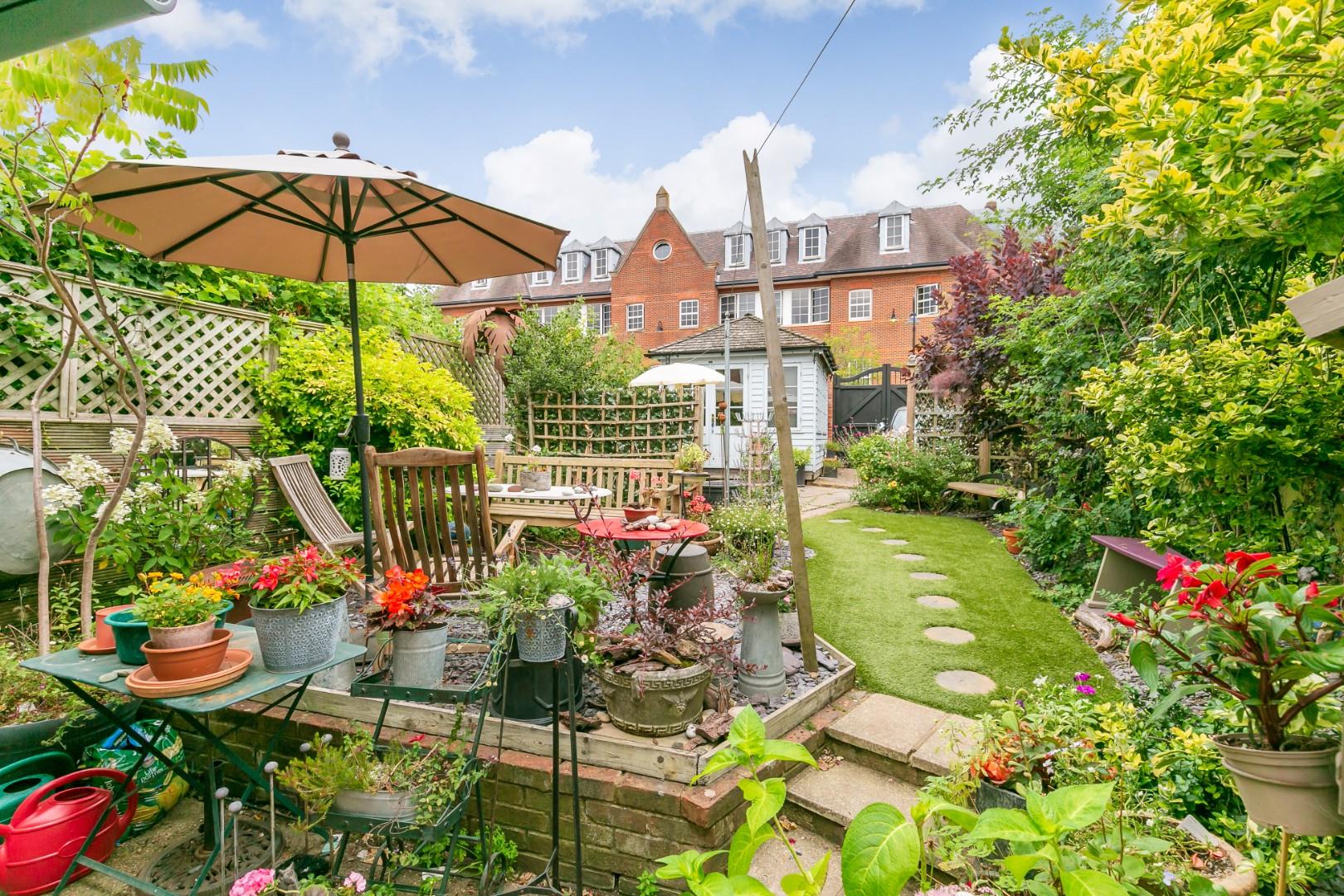 22_Sandfield_Terrace-13.jpg