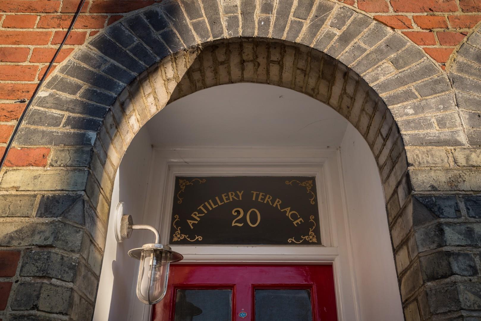 002_20 Artillery Terrace_Hazeldine_20200120_MH1051