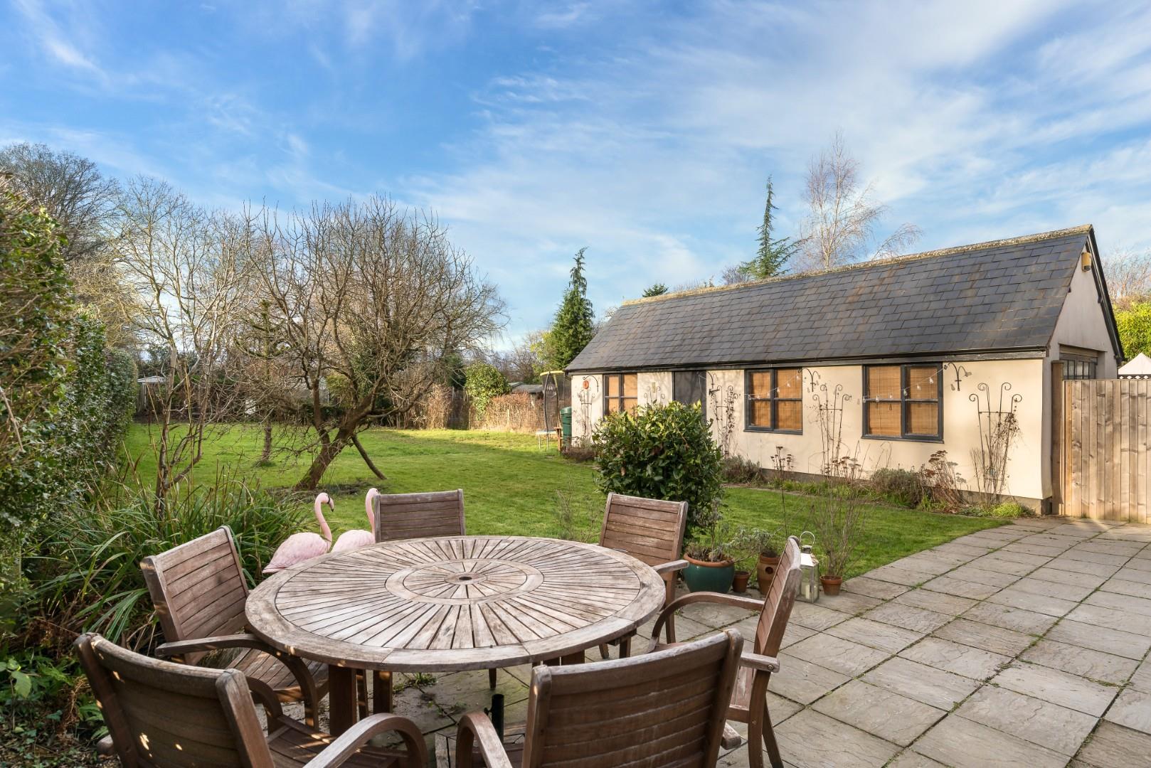 022_Deepdene, Worplesdon_Hazeldine_20200106_MH1952