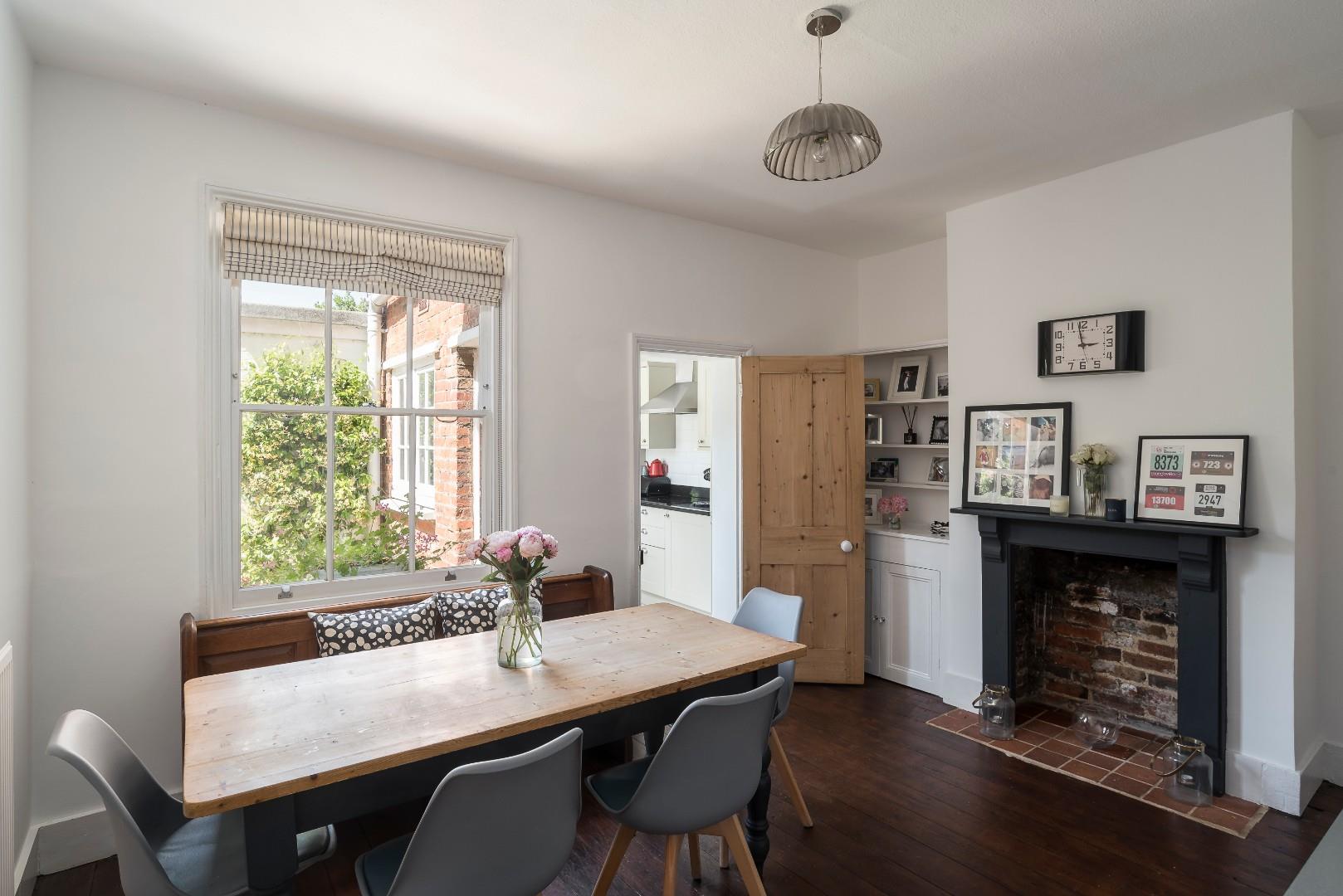 004 27 Cooper Rd, Guildford Hazeldine 20190627 MH1