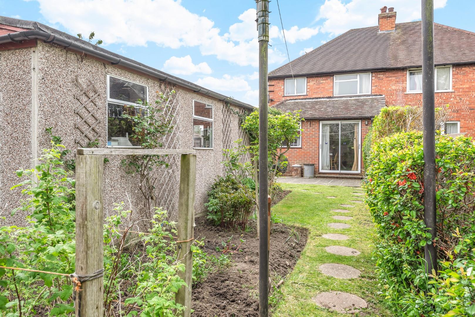 xiqgOQFrcU-Bw8_4B4VvsQ