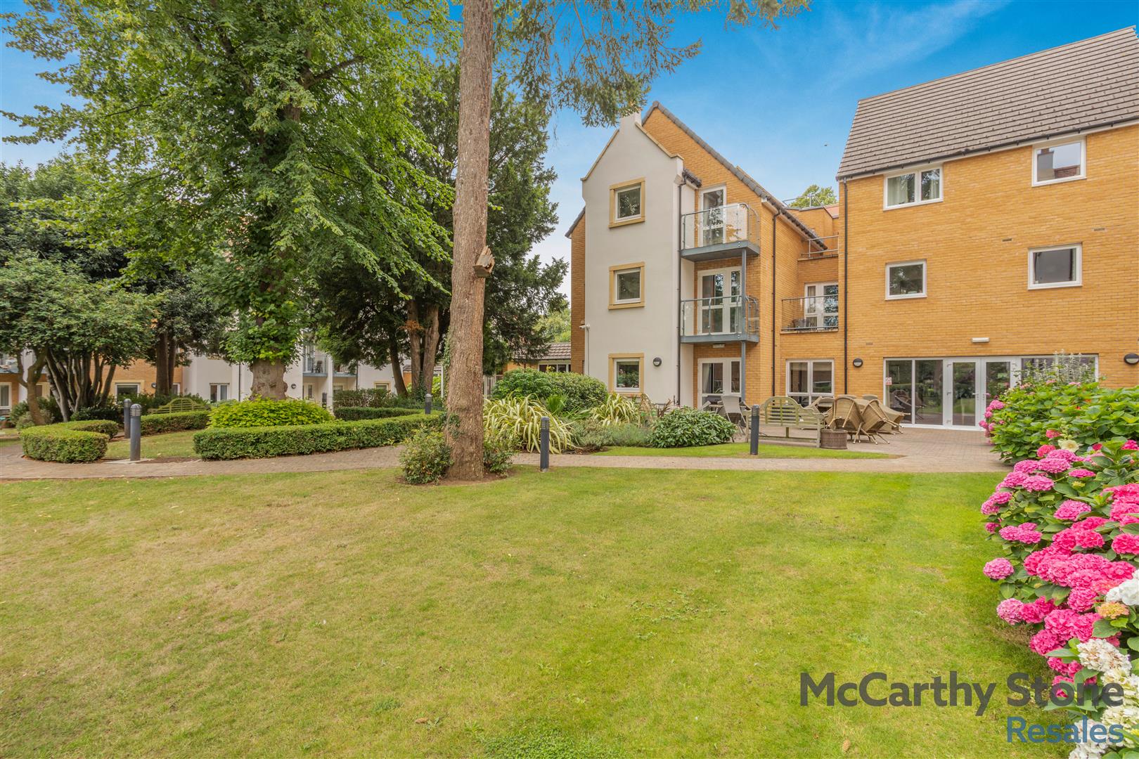 Wardington Court, Welford Rd, Northampton, Northamptonshire NN2 8FR