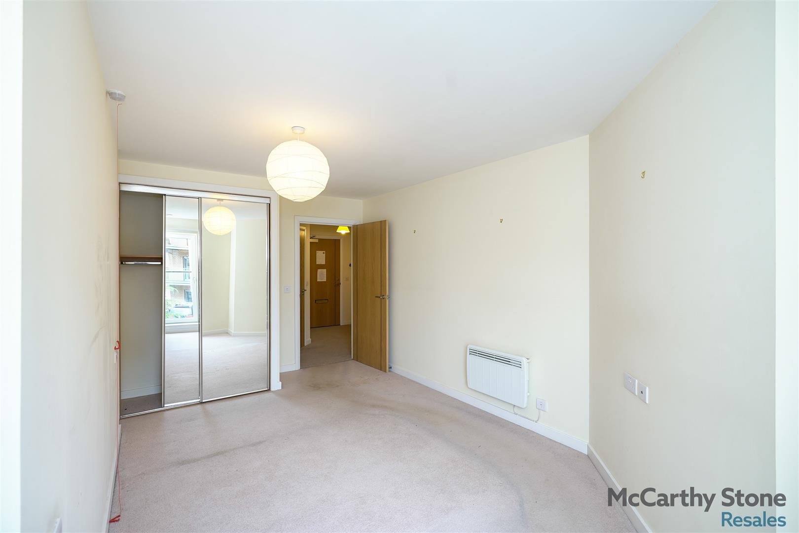 Lyle Court, 25 Barnton Grove, Edinburgh, EH4 6EZ