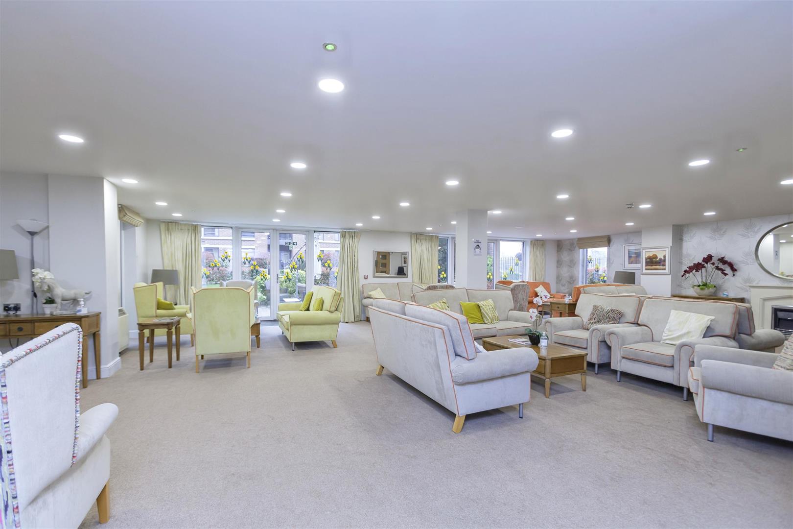 Glenhills Court, Little Glen Road, Glen Parva, Leicester, LE2 9DH