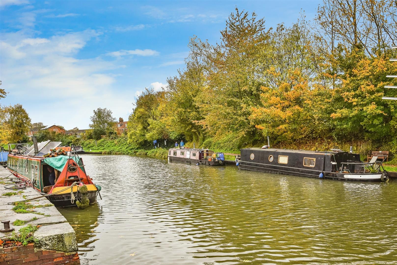 Anstie Court, Wharf Street, Devizes, SN10 1GA