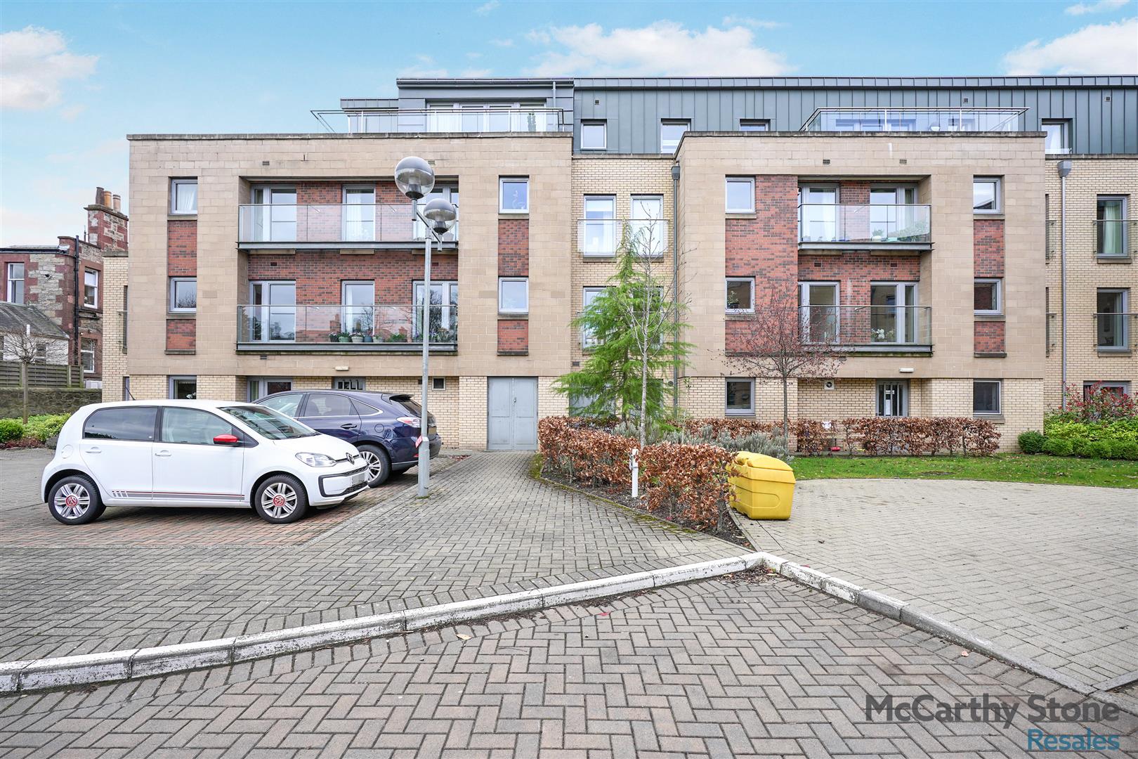 Lyle Court, 25 Barnton Grove, Edinburgh, EH4 6EZ