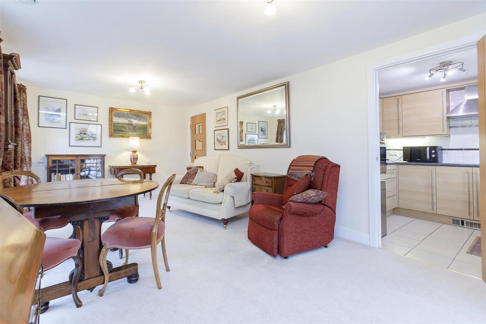 Glenhills Court, Little Glen Road, Glen Parva, Leicester, LE2 9DH