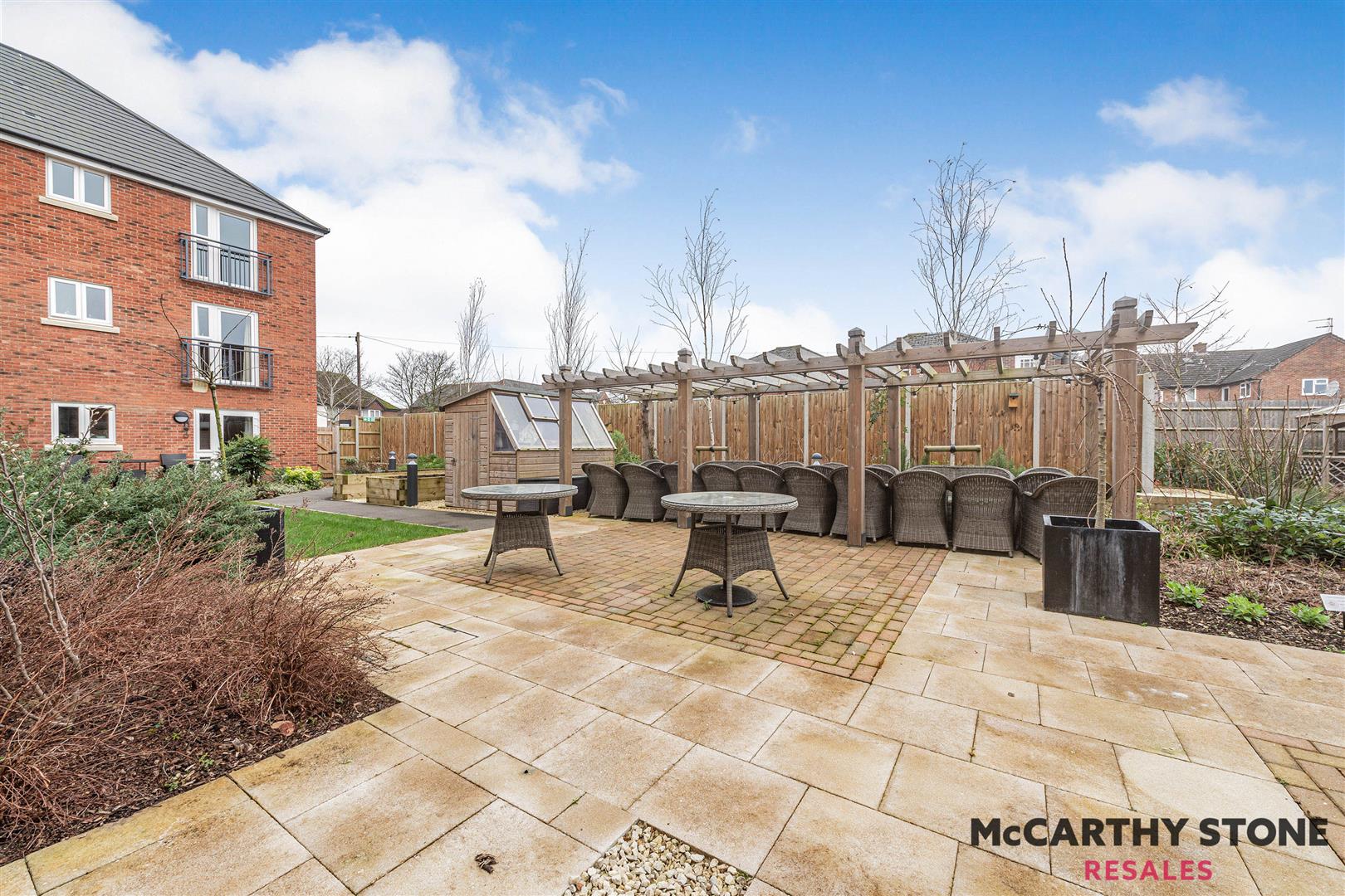 The Moors, Thatcham