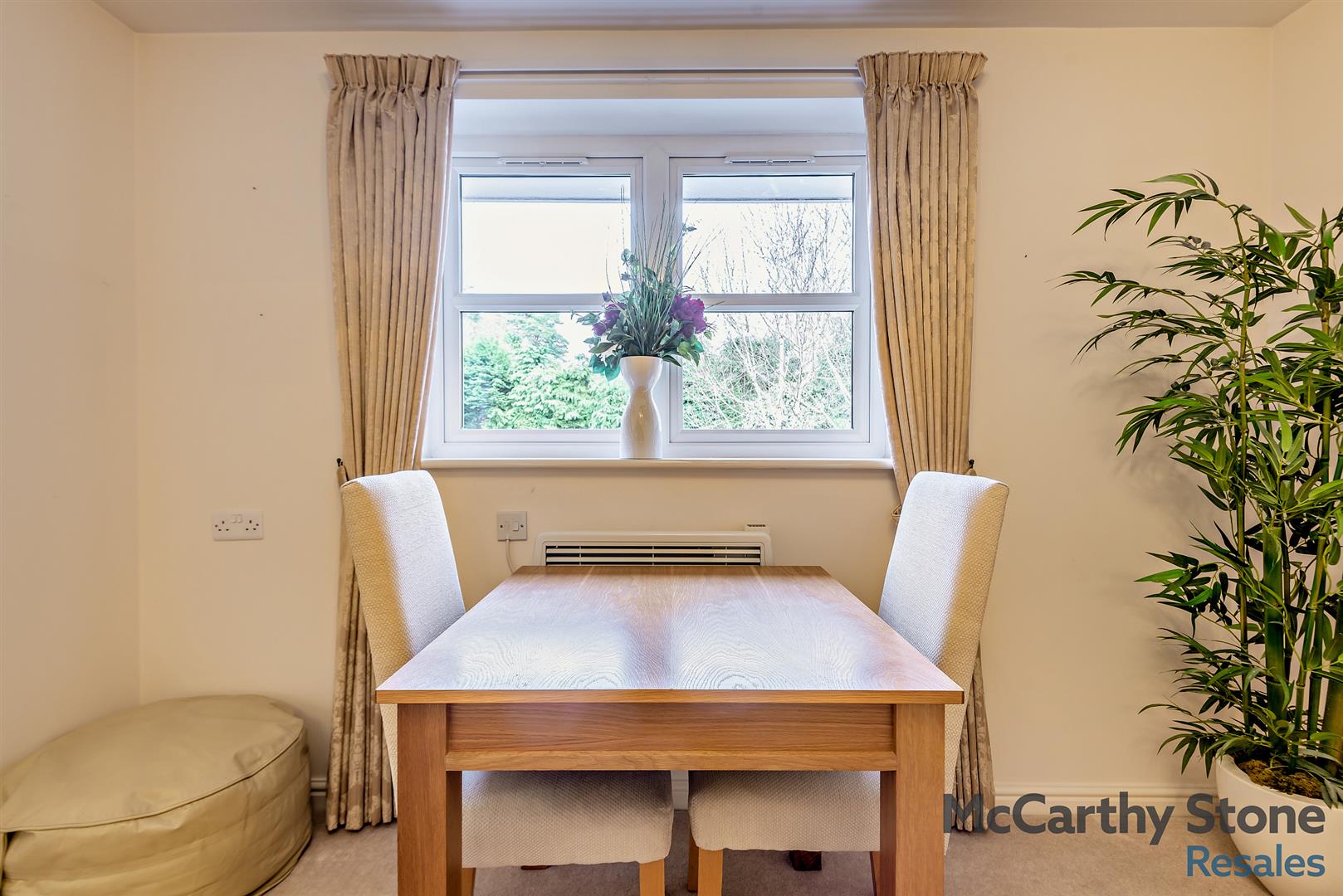 Radford Court, Tower Road, Liphook, GU30 7GR
