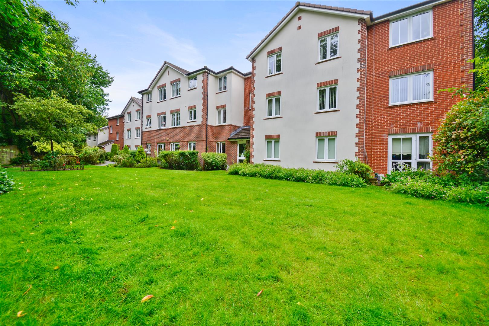 Sanders Court, Junction Road, Warley, Brentwood, CM14 5FG