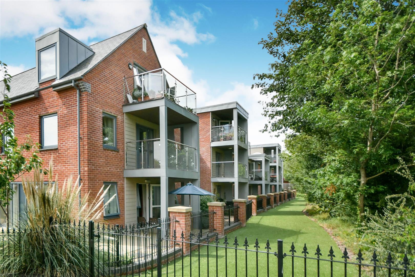 Anstie Court, Wharf Street, Devizes, SN10 1GA