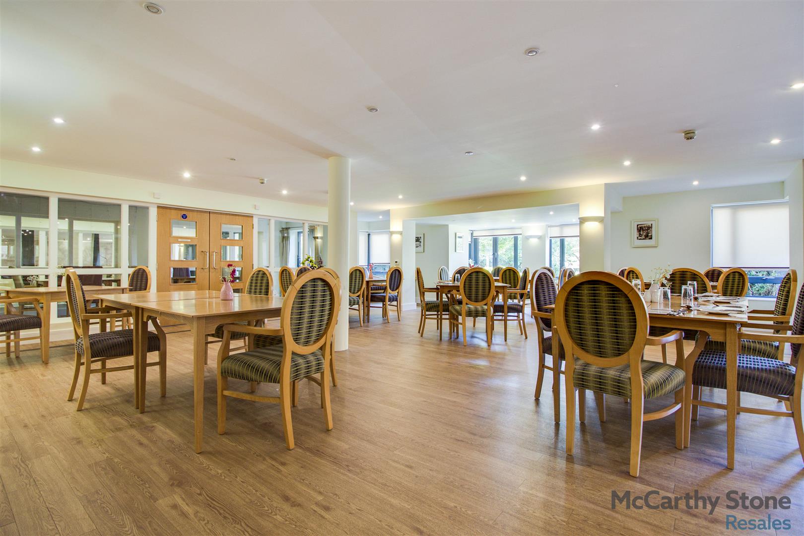 Mandeville Court, Darkes Lane, Potters Bar