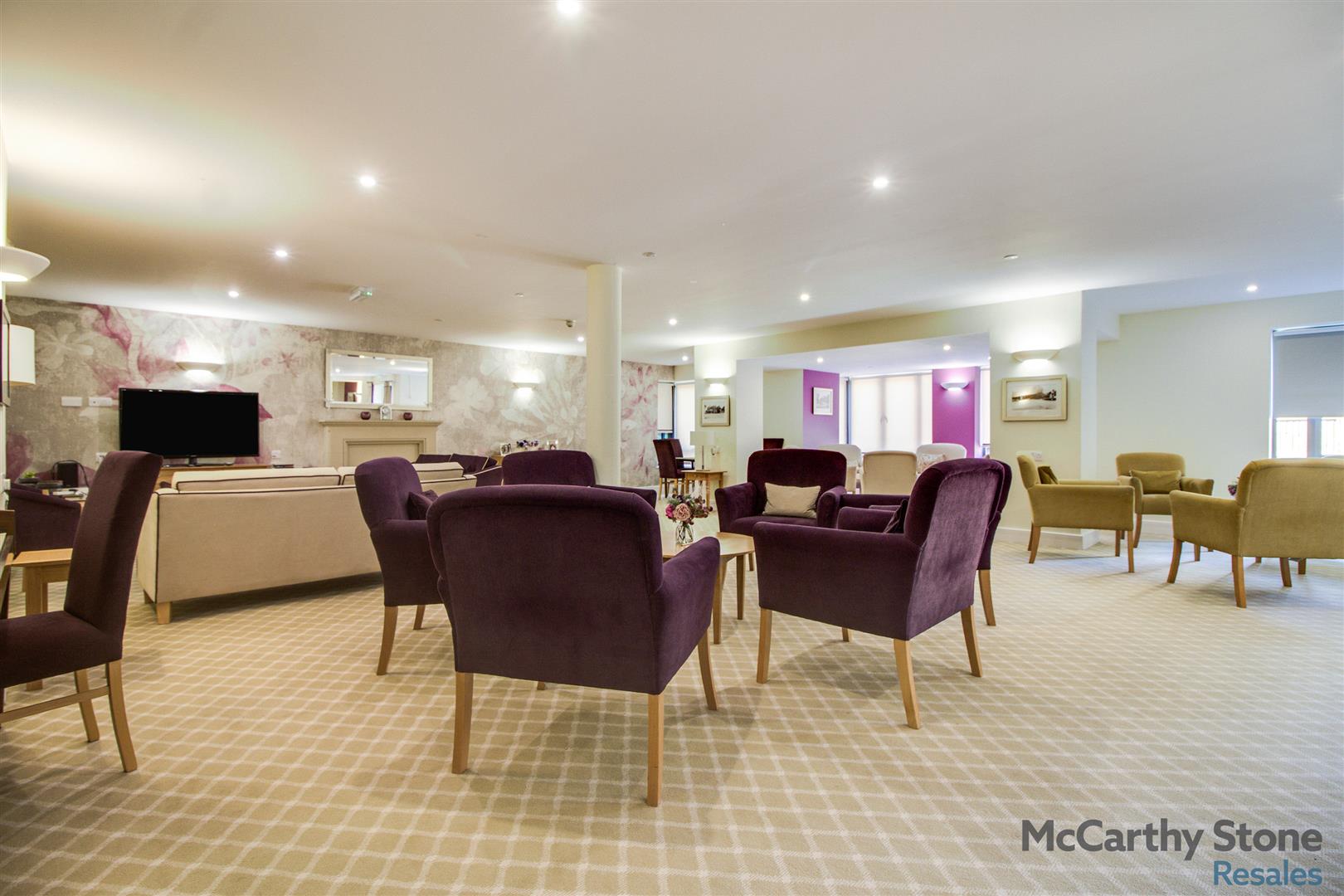 Mandeville Court, Darkes Lane, Potters Bar