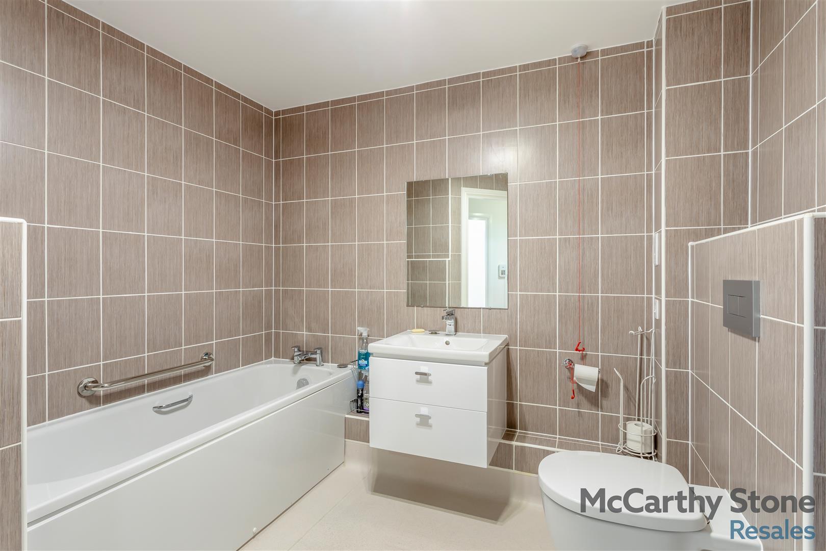 Wardington Court, Welford Rd, Northampton, Northamptonshire NN2 8FR