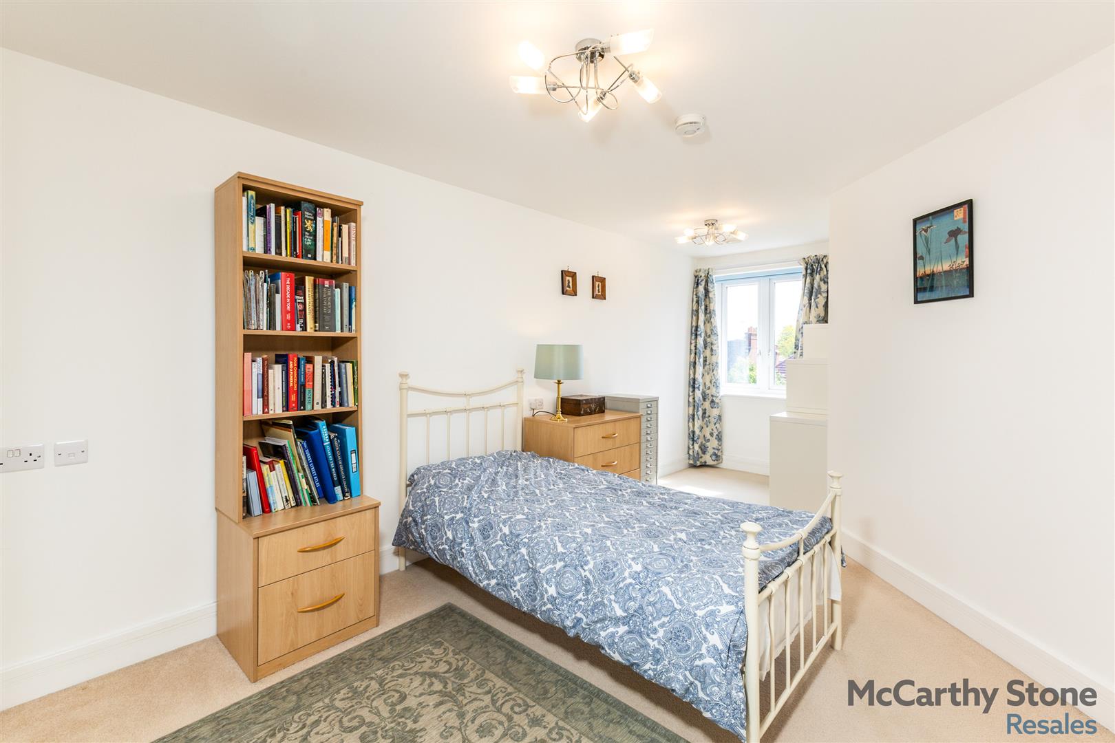 Abbotsmead Place, Caversham, Reading