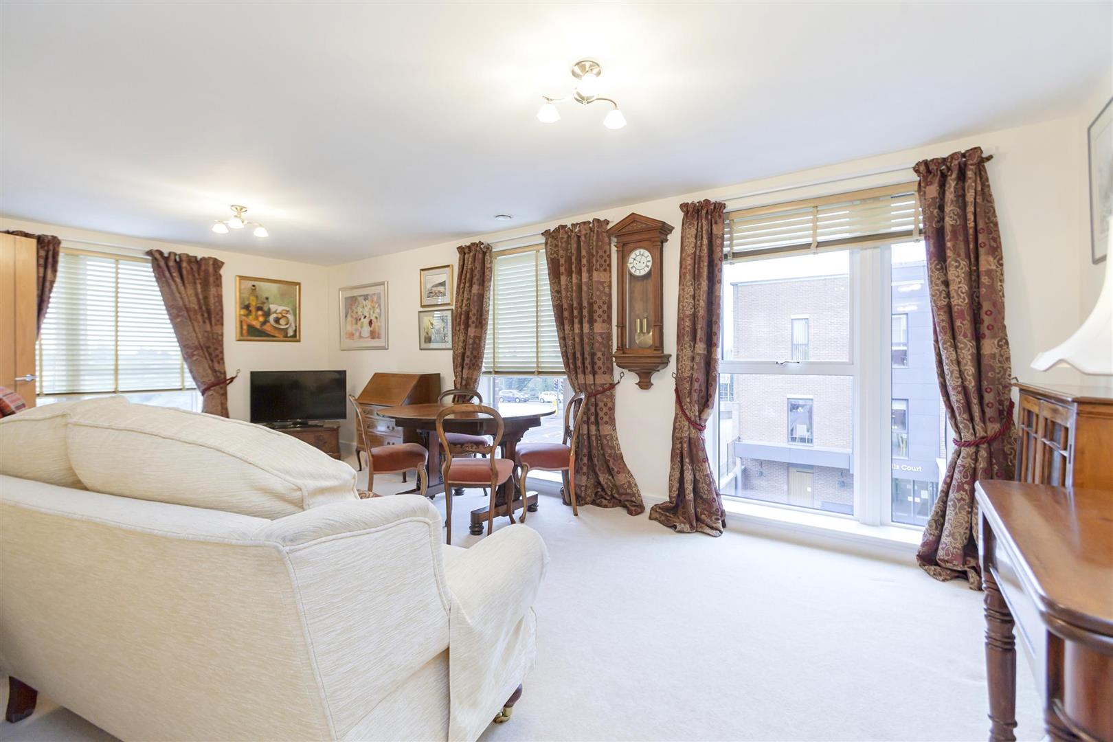 Glenhills Court, Little Glen Road, Glen Parva, Leicester, LE2 9DH