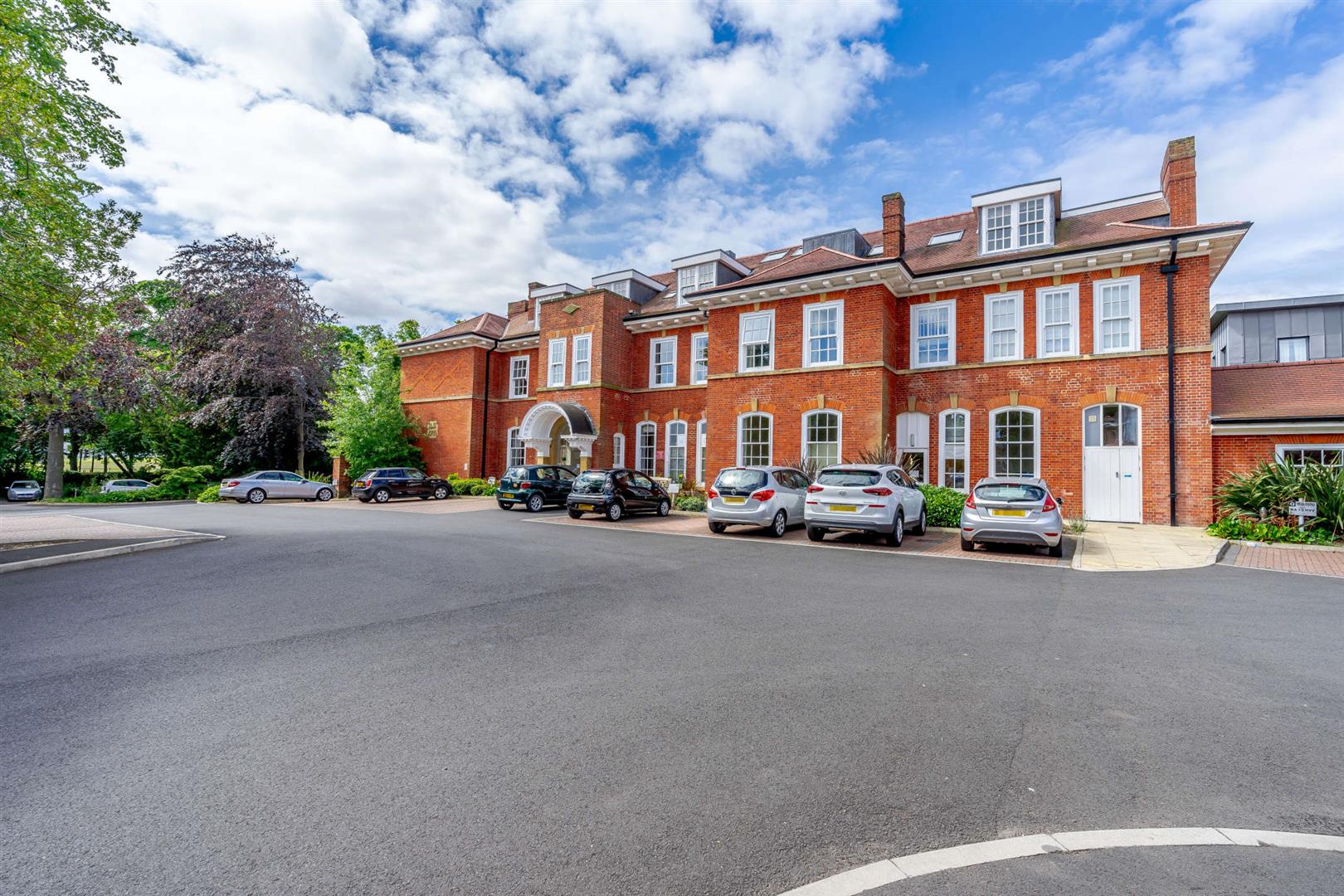 Kenton Road, Newcastle Upon Tyne, NE3 4PE