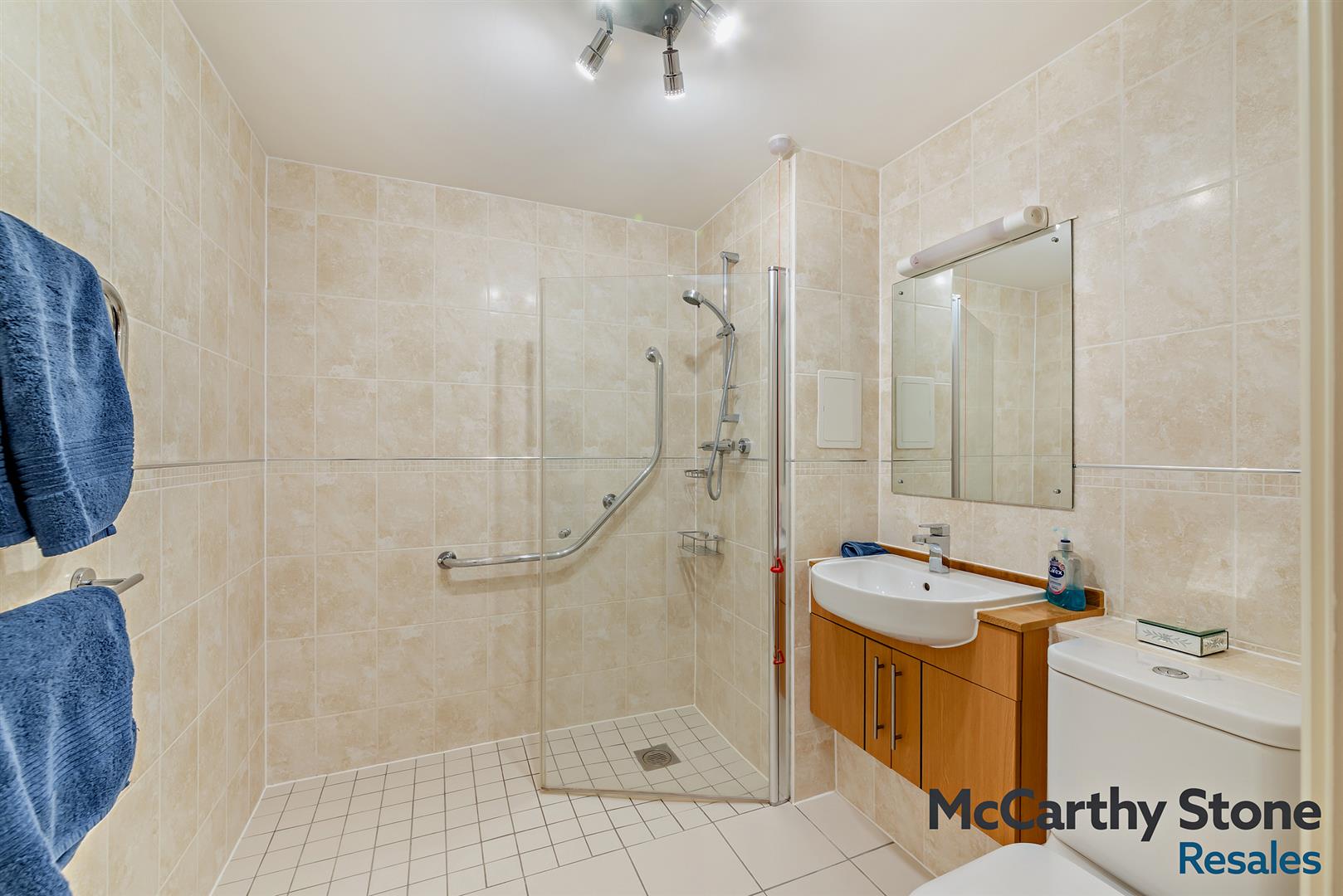 Emma Court, Southern Road, Basingstoke, RG21 7QF