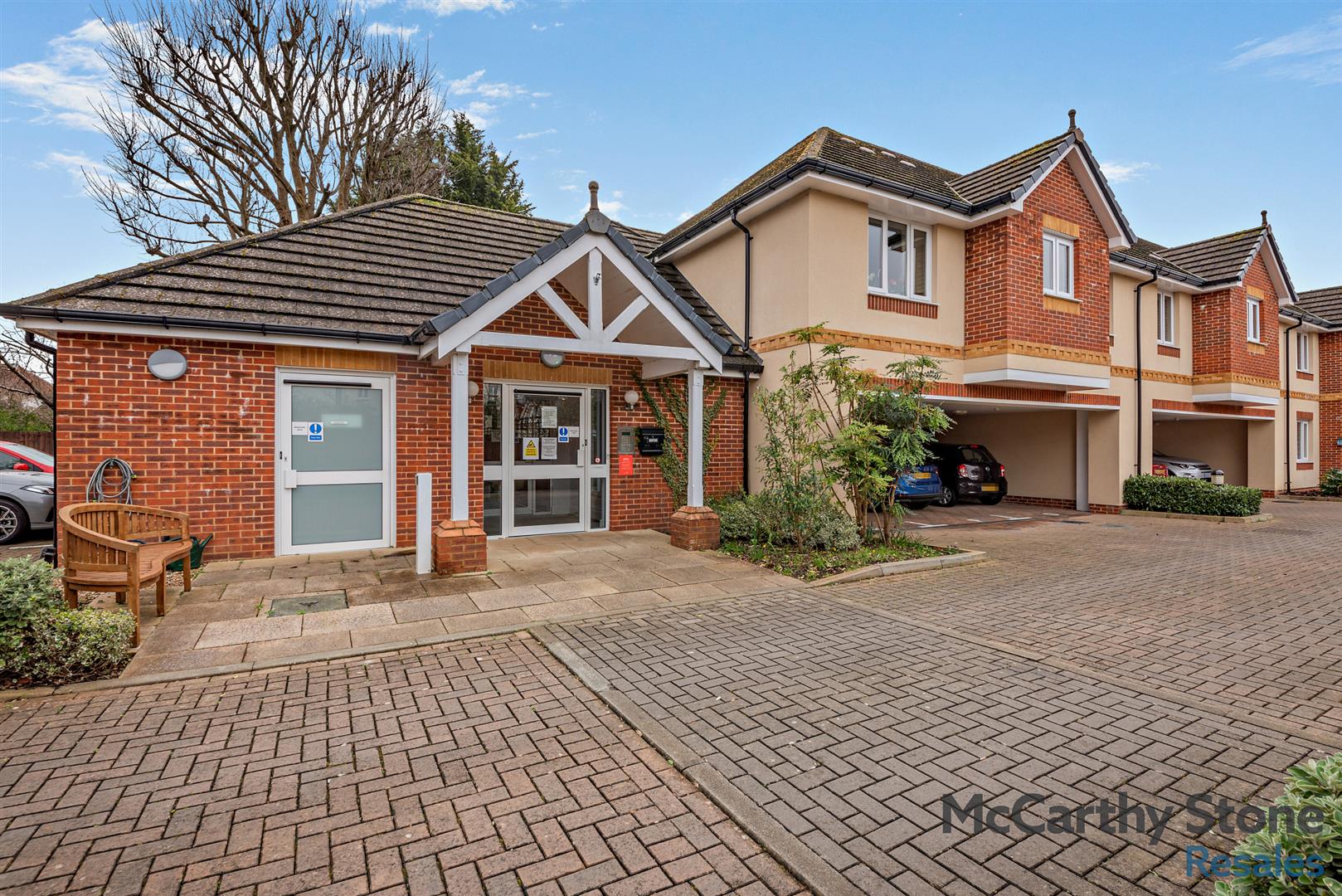 Clover Leaf Court, Ackender Road, Alton