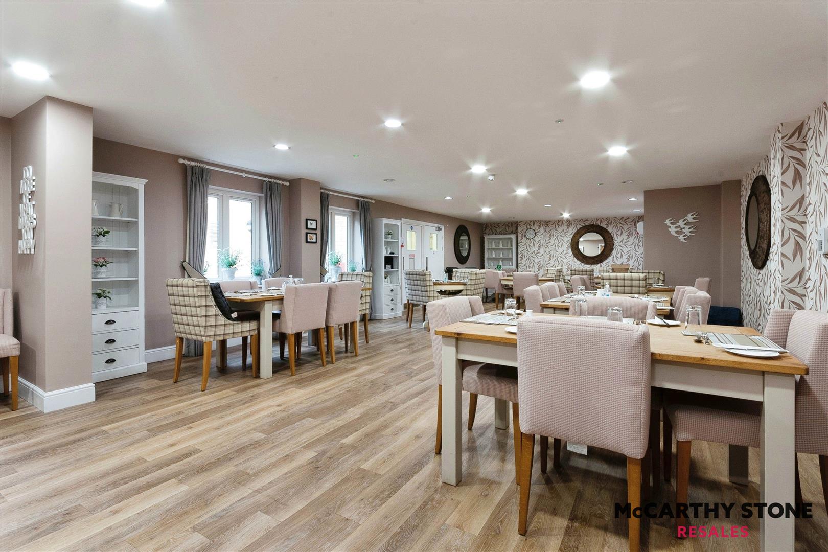 Wardington Court, Welford Rd, Northampton, Northamptonshire NN2 8FR