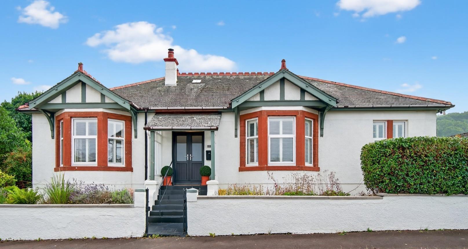 Gogoside Drive, Largs
