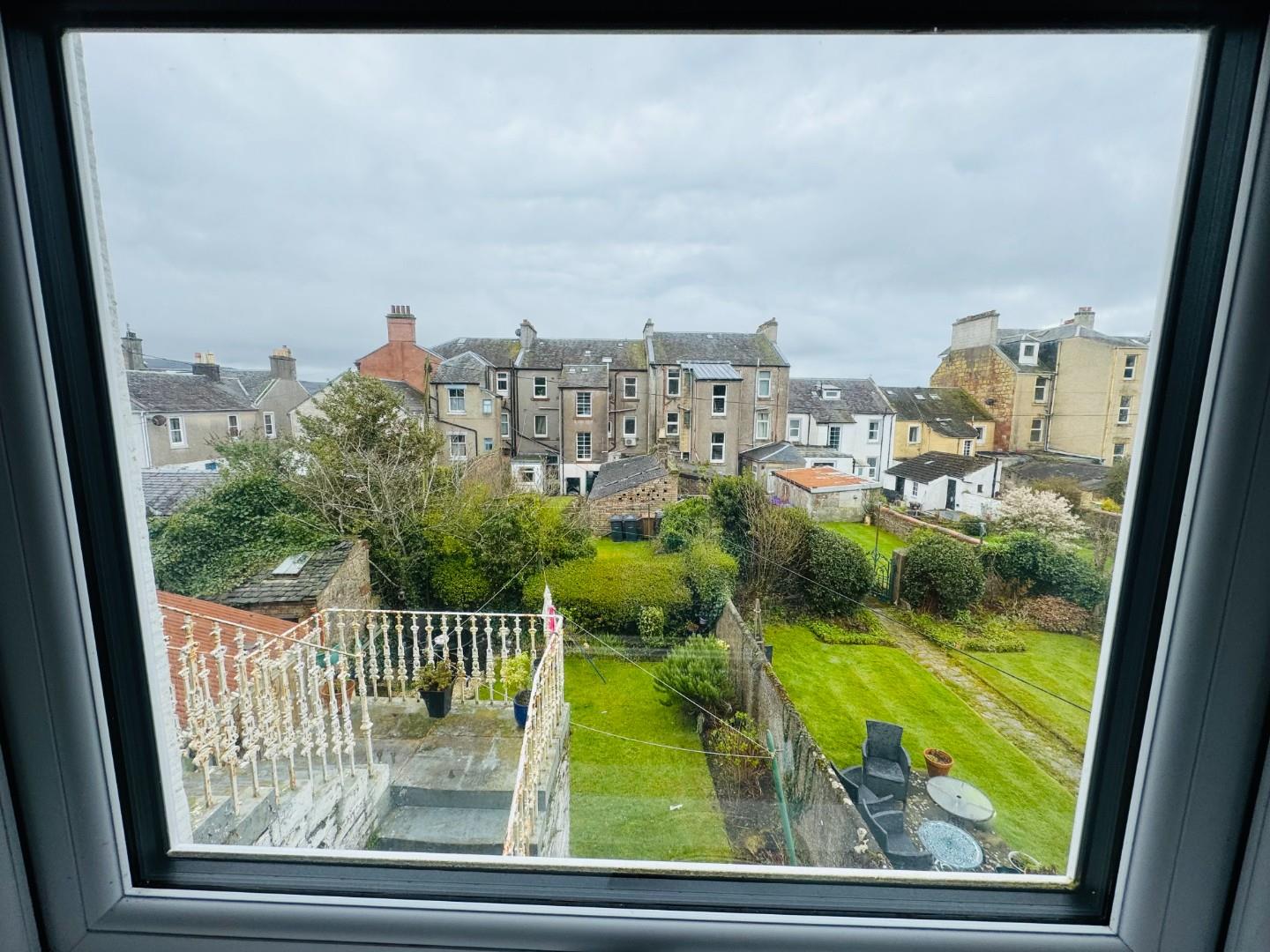 Flat 1R, 18 Howard Street, Millport, Isle Of Cumbrae