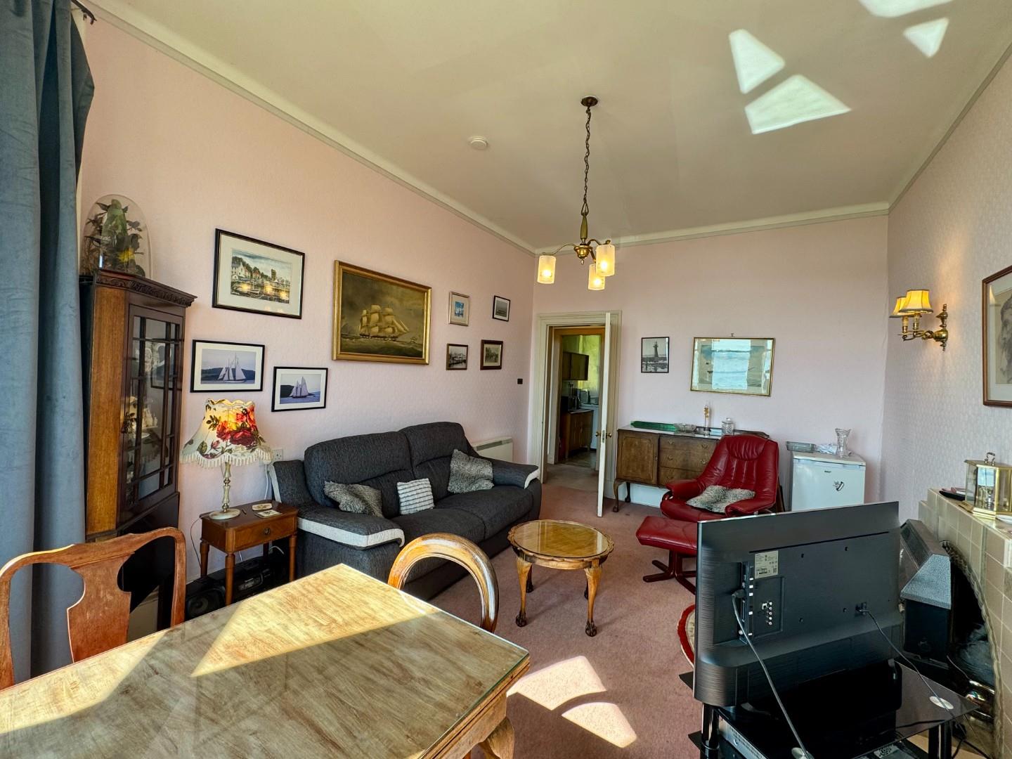 First Floor Flat, 15 West Bay Road, Millport