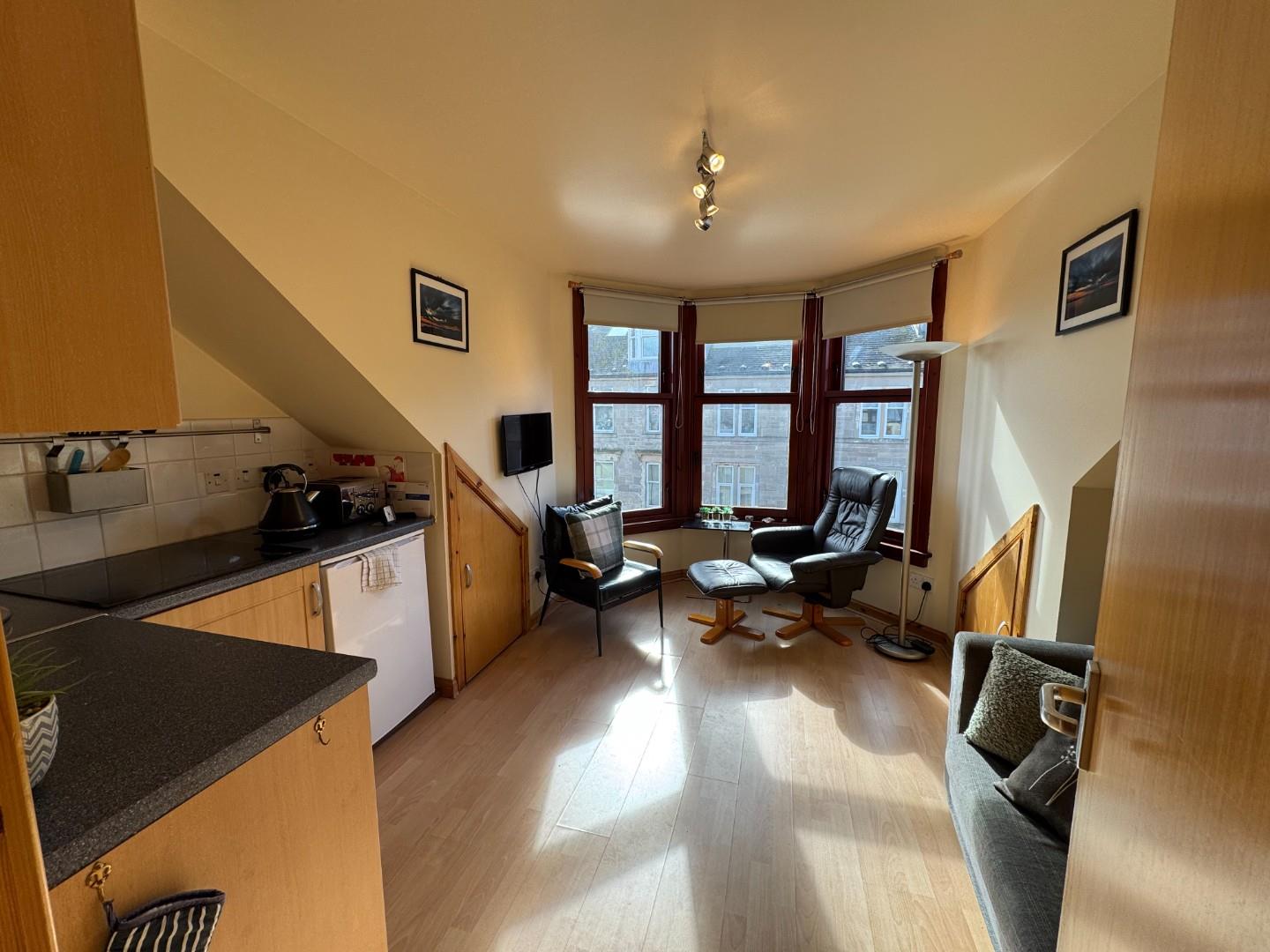Top Floor Flat L, 16 Cardiff Street, Millport