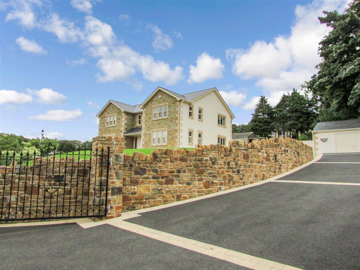 Slyne Road