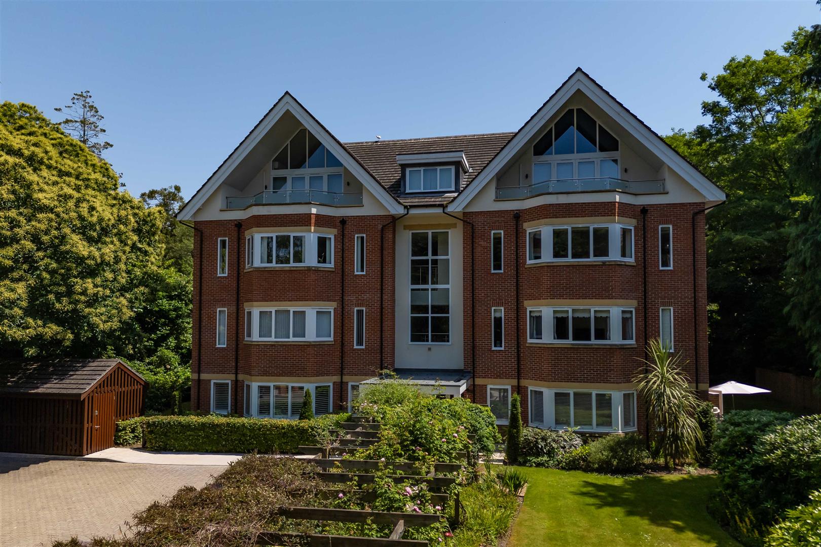 5 Burton Road