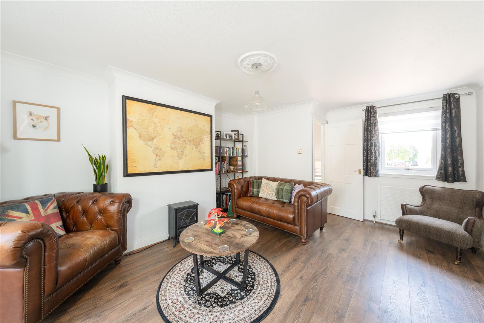 103_Howdenburn_Court-04