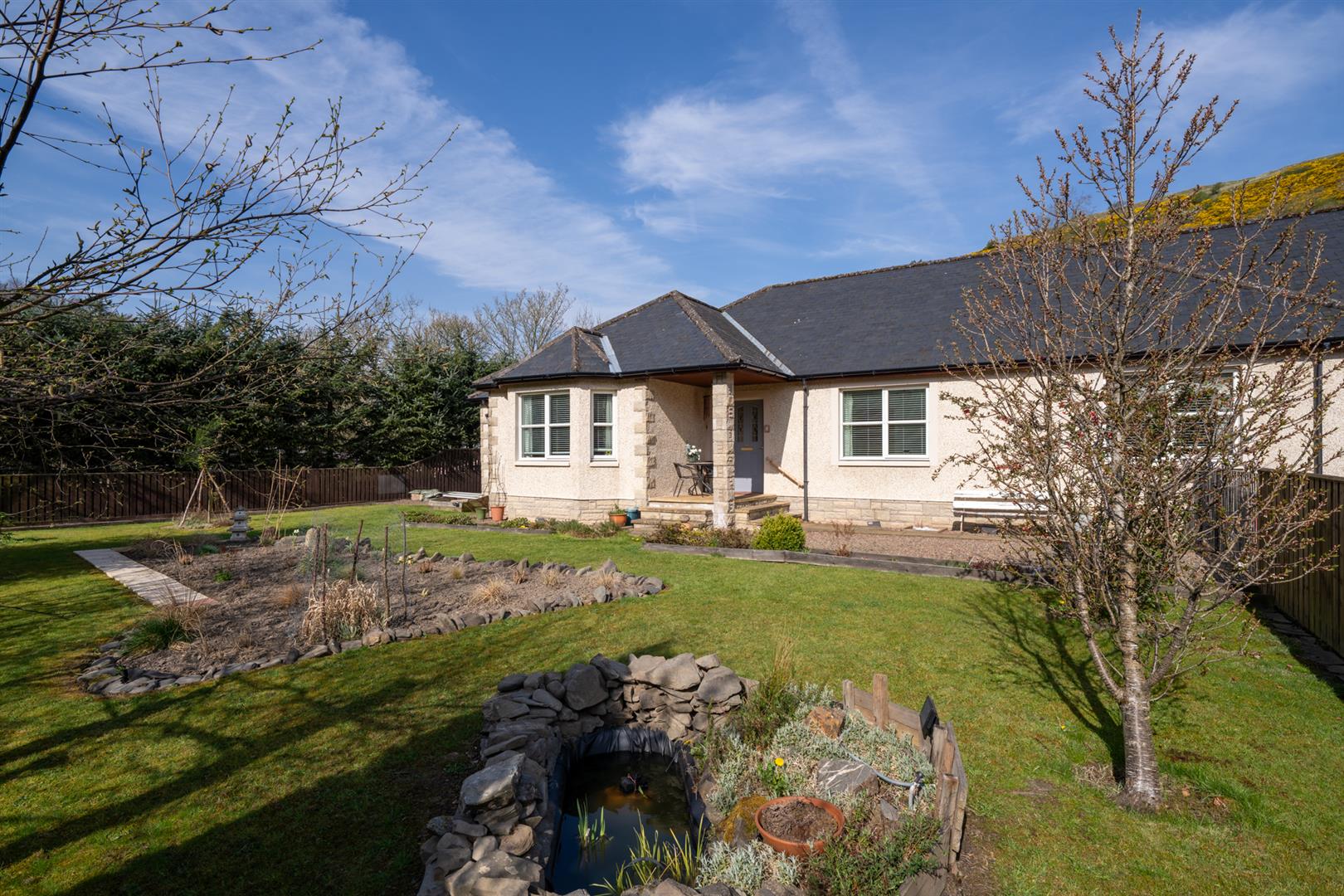 3 Whitlaw Gardens-01