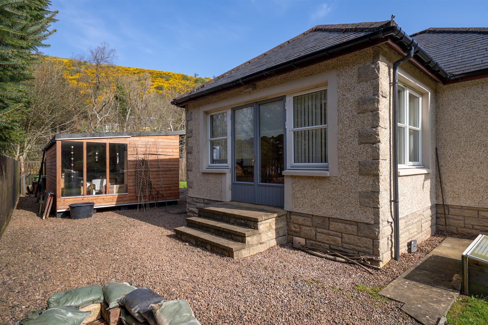 3 Whitlaw Gardens-24