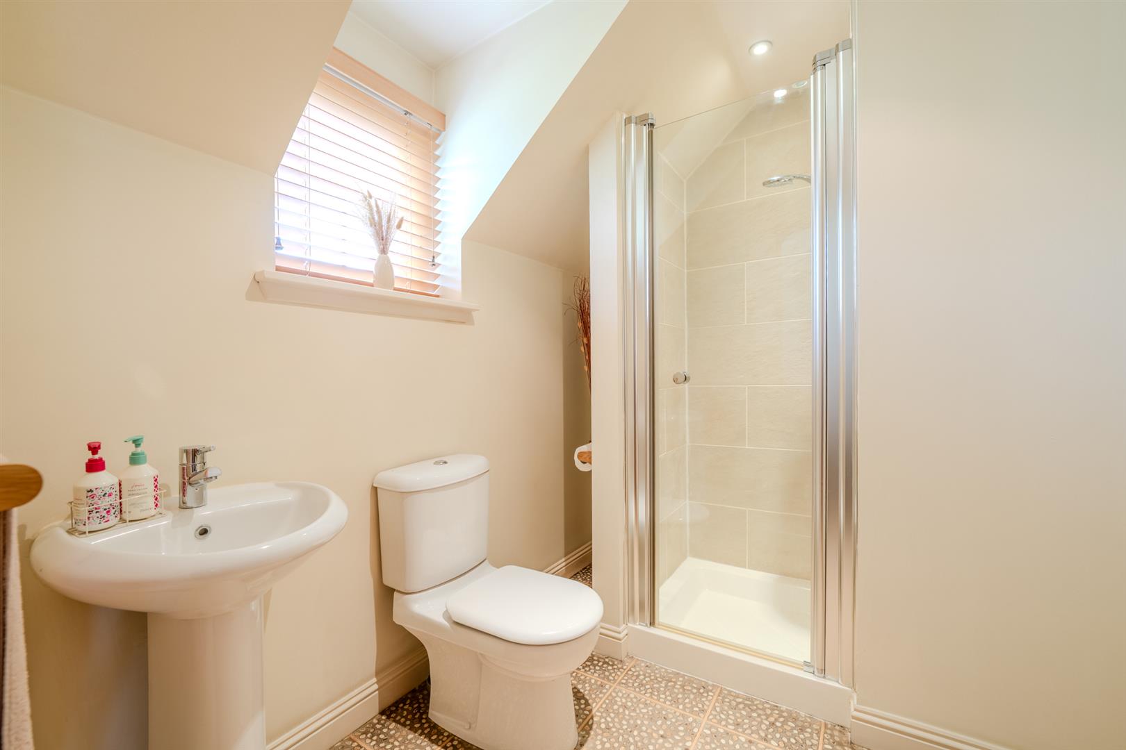 4_alder_avenue_jedburgh-19