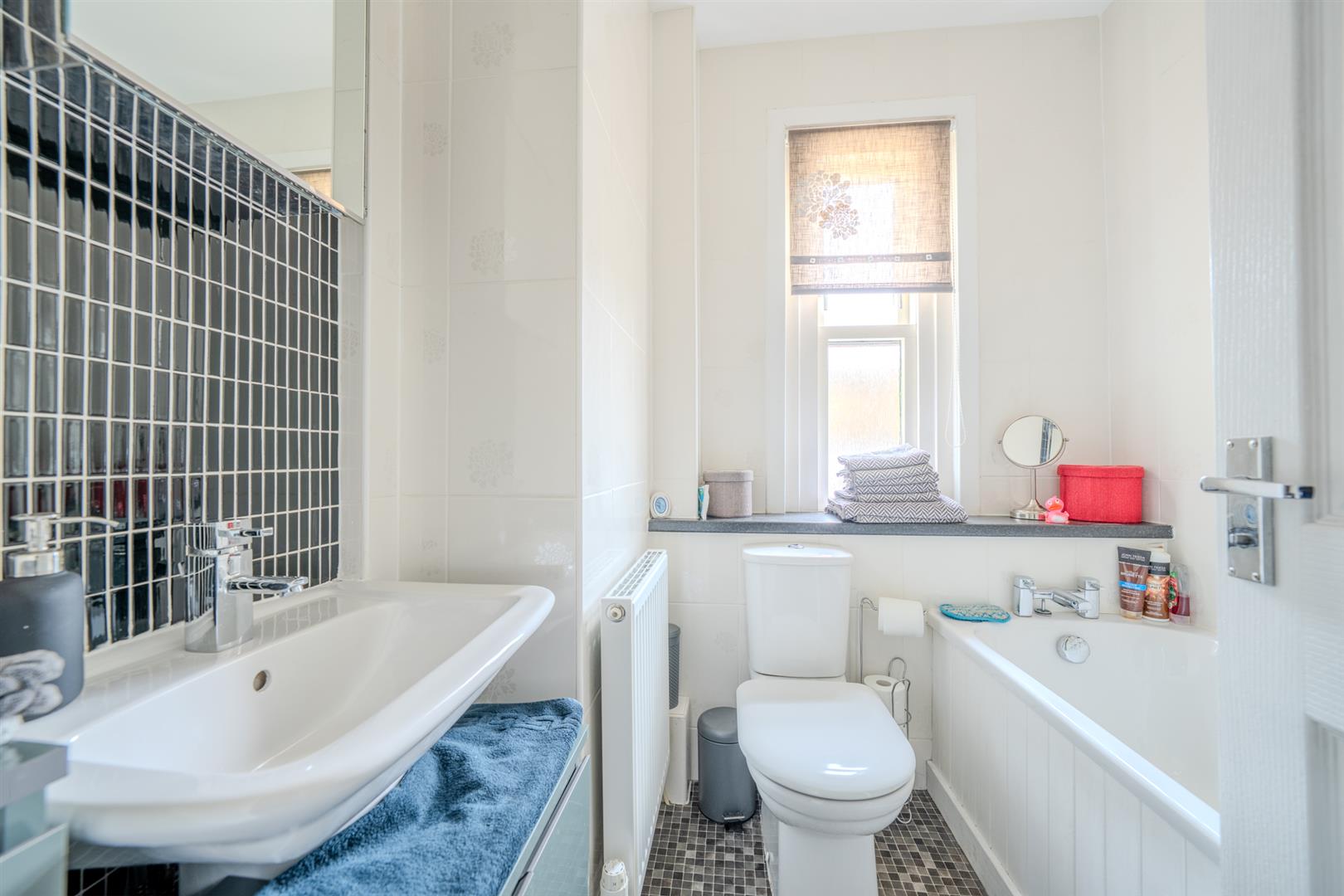 11 Mansfield Gardens-10