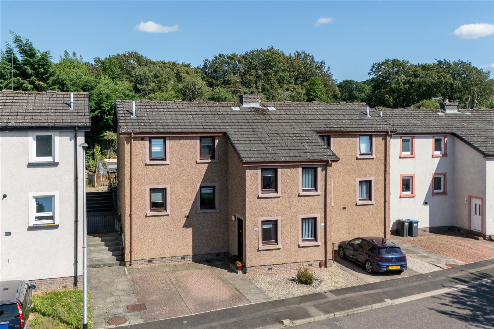 103_Howdenburn_Court-02