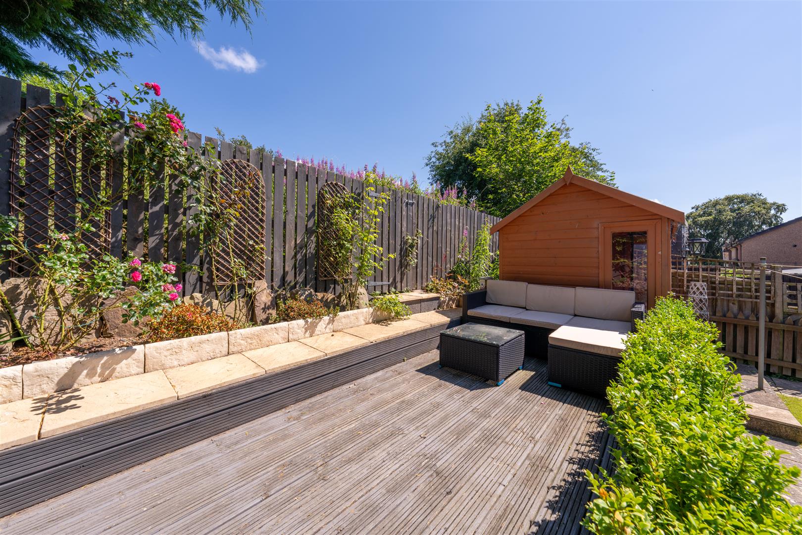103_Howdenburn_Court-15