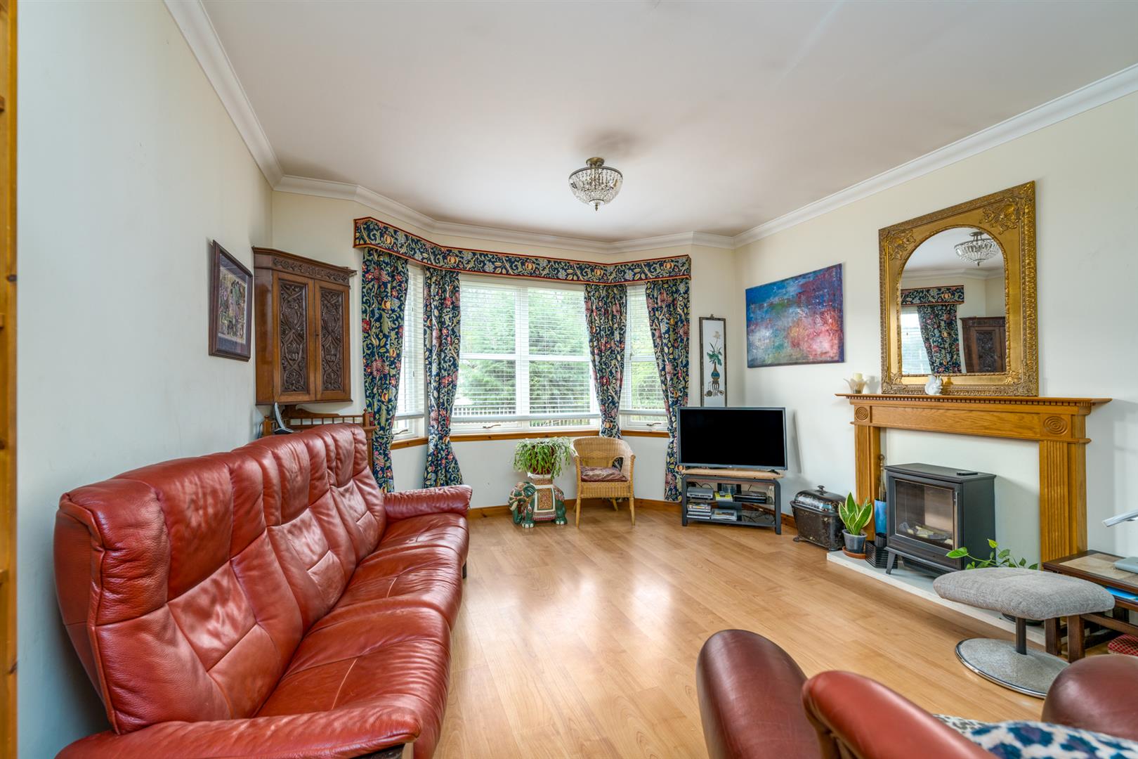 3 Whitlaw Gardens-04