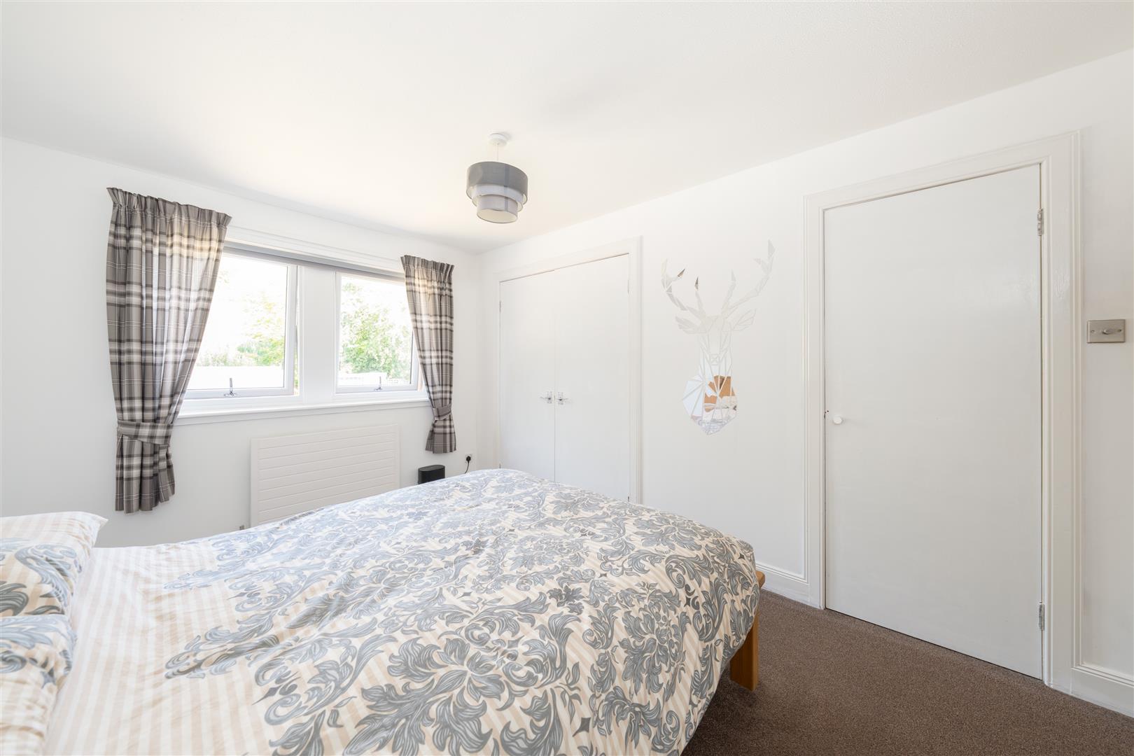 103_Howdenburn_Court-09