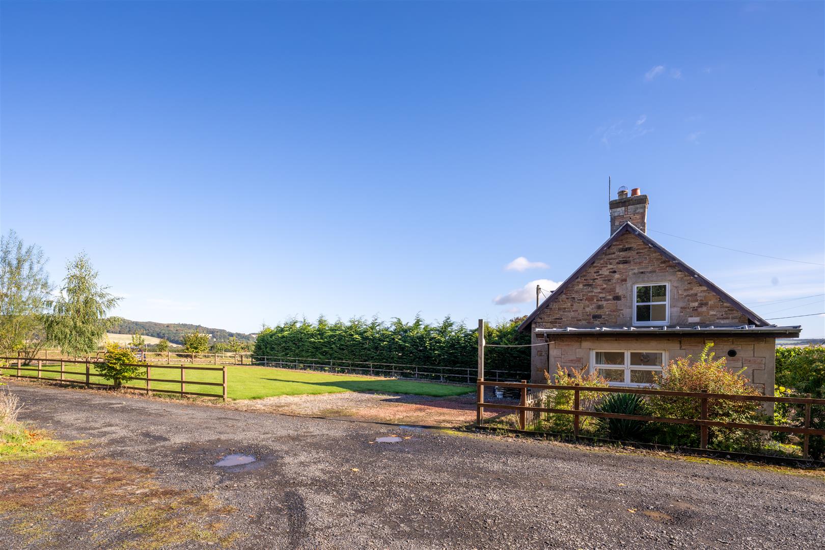 7 Bonjedward Cottages-17