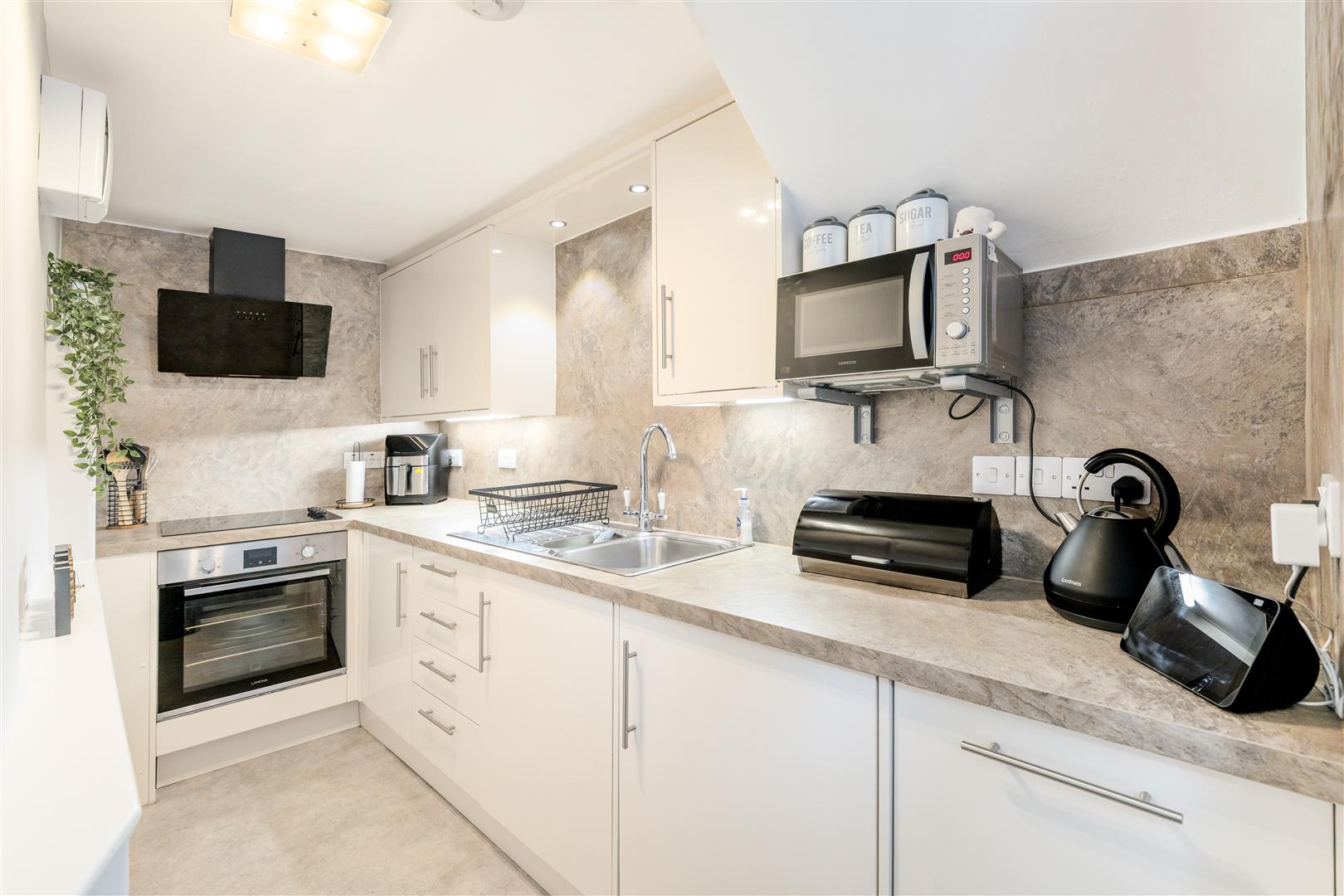 beech_tent_lane_cottage-6