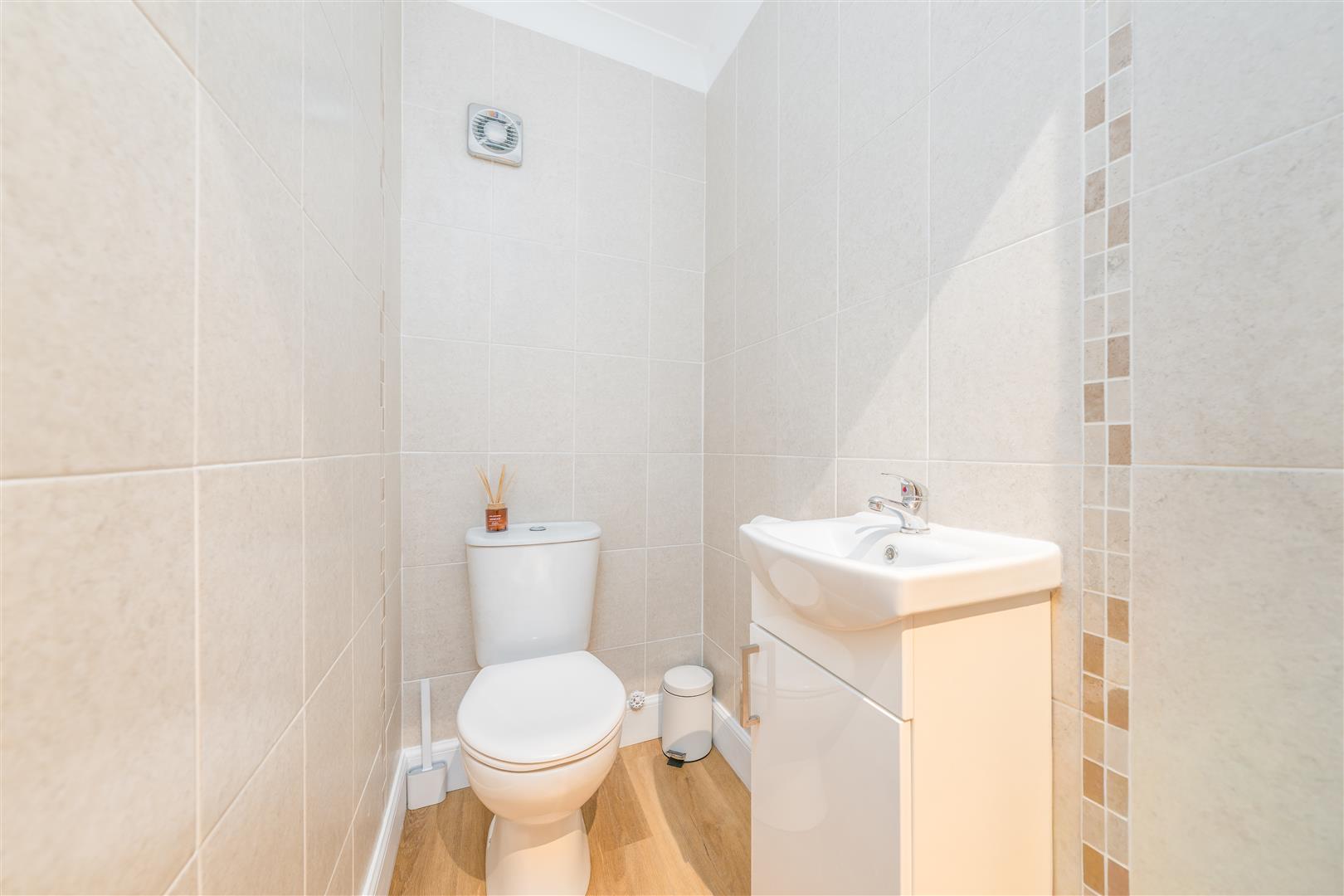 4_Home_terrace_coldstream-12