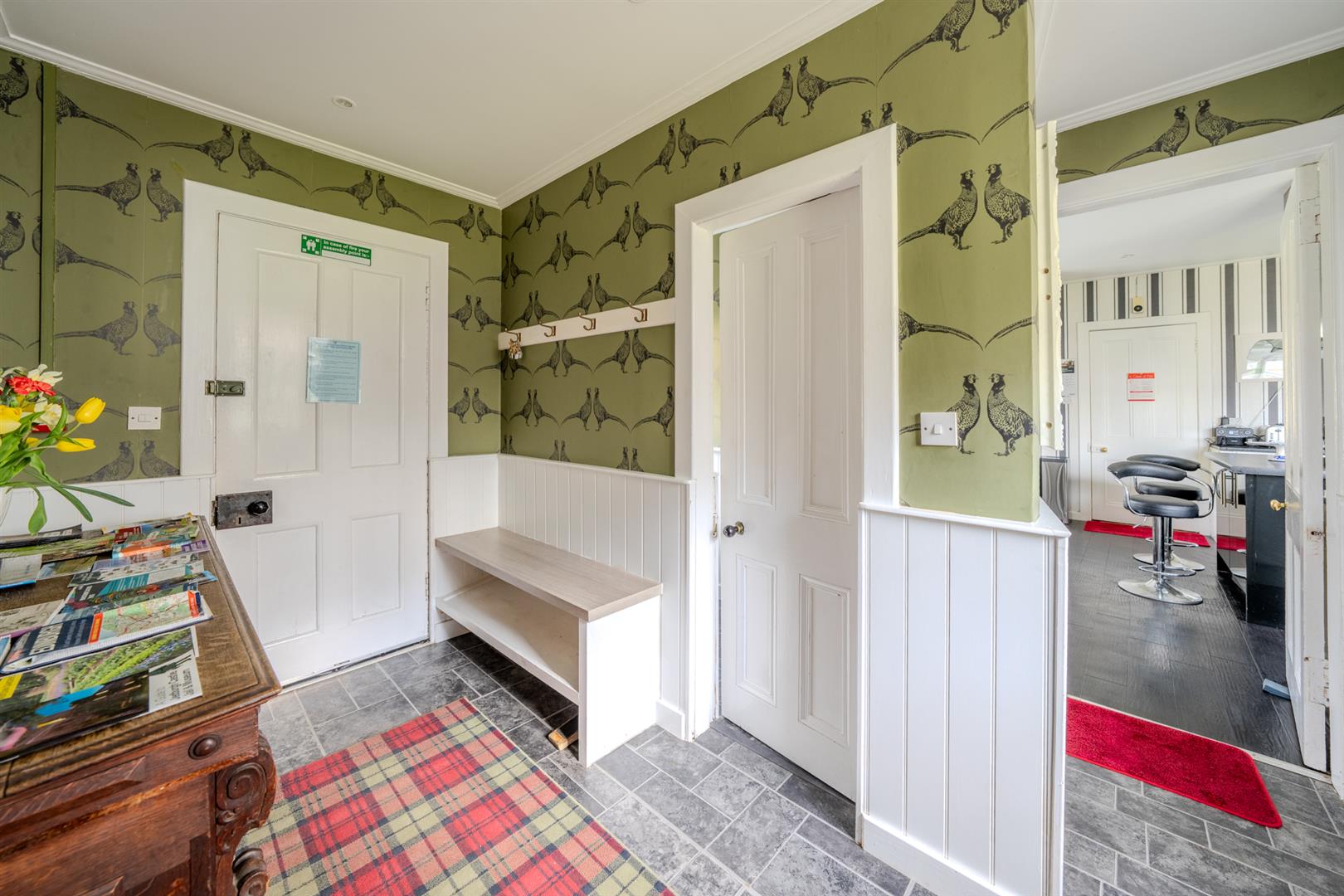 Pinewood House Gordon-05