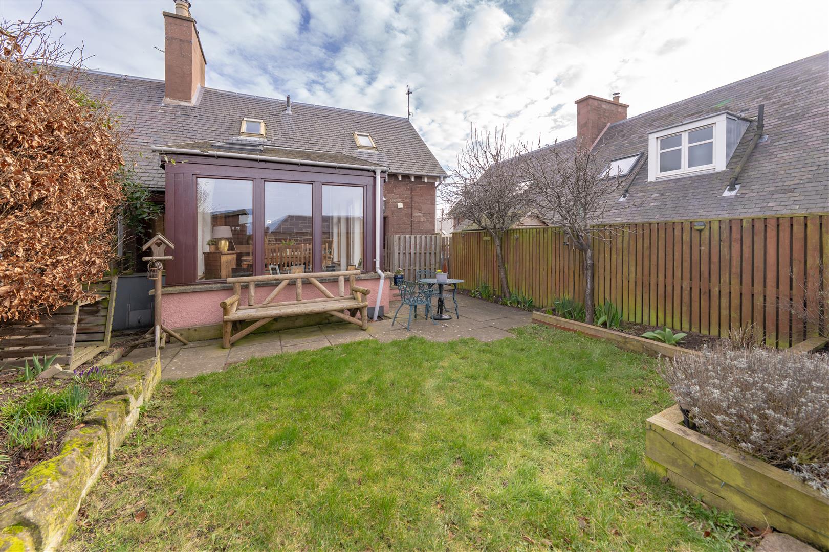 6_wester_wooden_farm_cottages-14