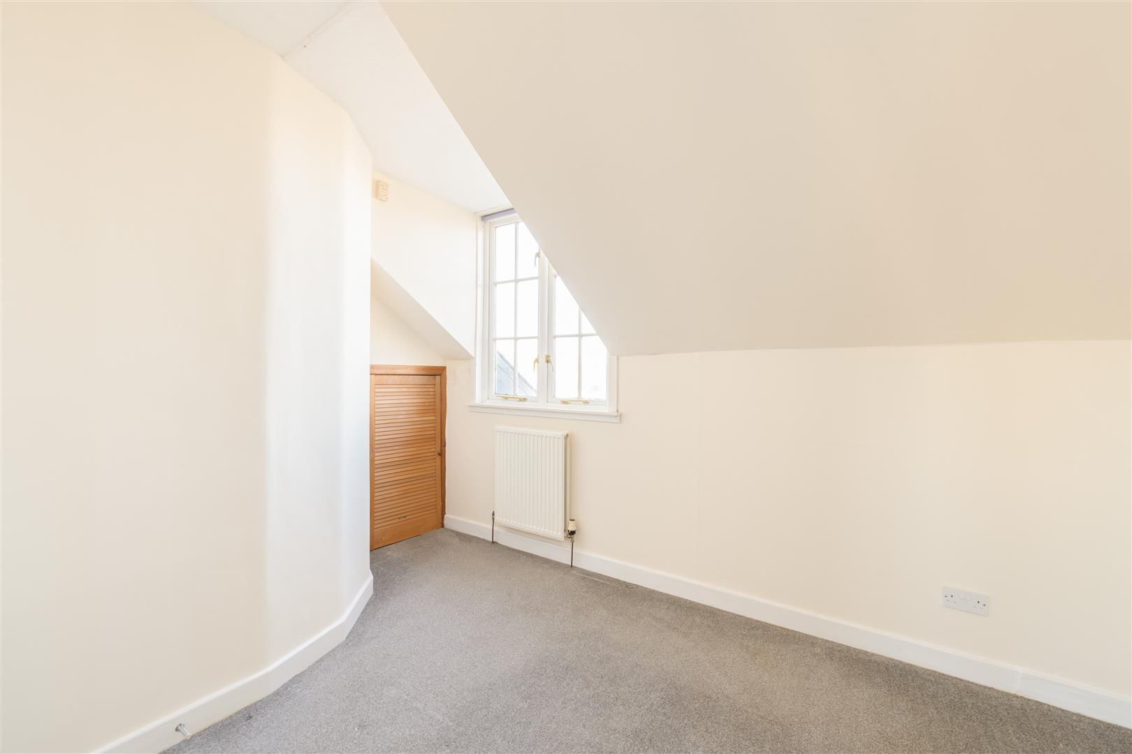 13_2_The_Square_Kelso-11