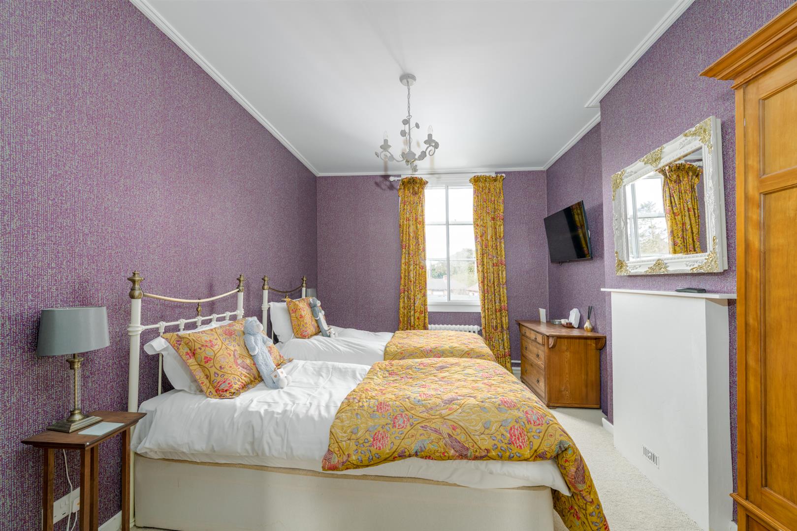 Pinewood House Gordon-28