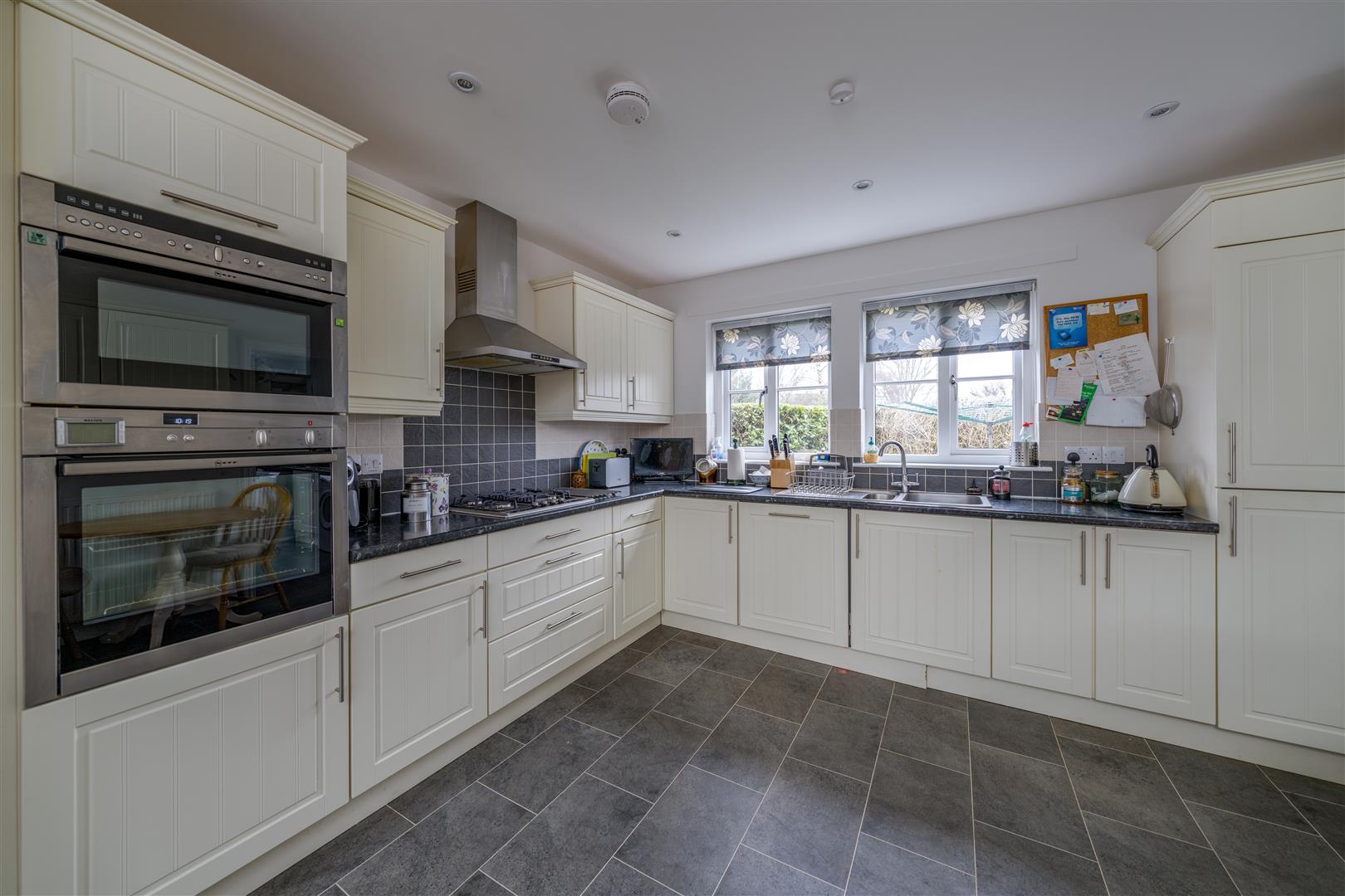 1 Queens Acre Kelso-07