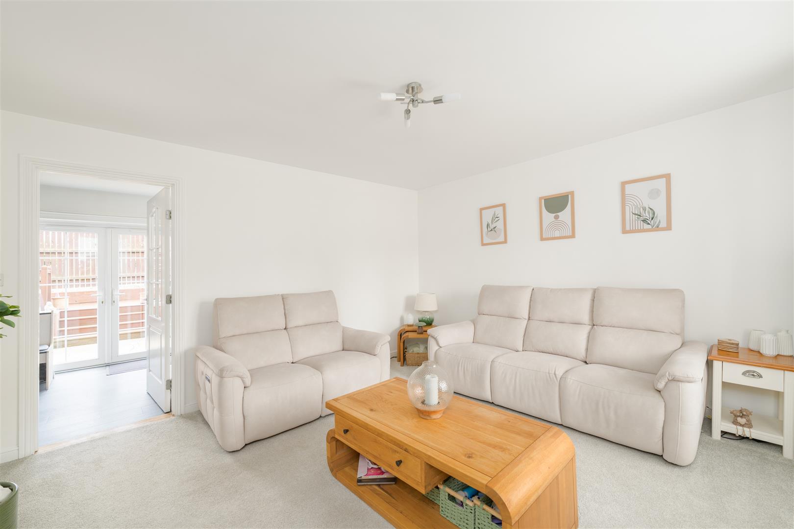 3_fairway_court_kelso-5